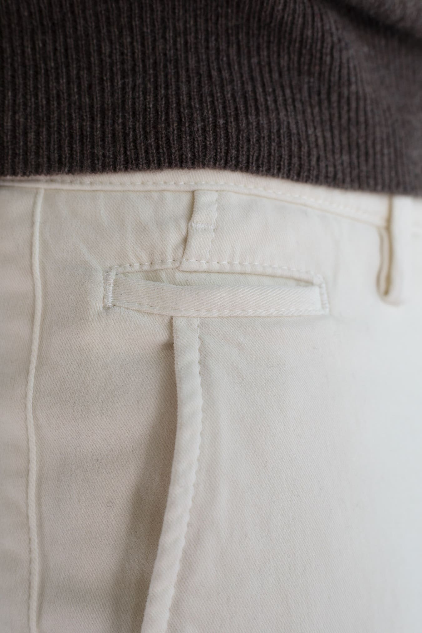 JACOB COHEN Pantaloni Chino "Bobby" Gabardina Cotone Cashmere Bianco