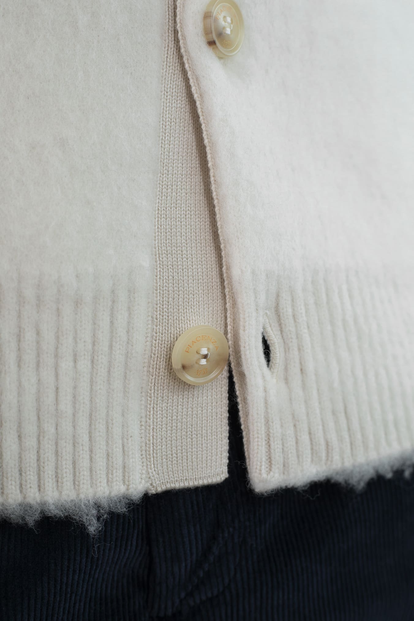PIACENZA CASHMERE Cardigan Lana Grattata Bianco Panna