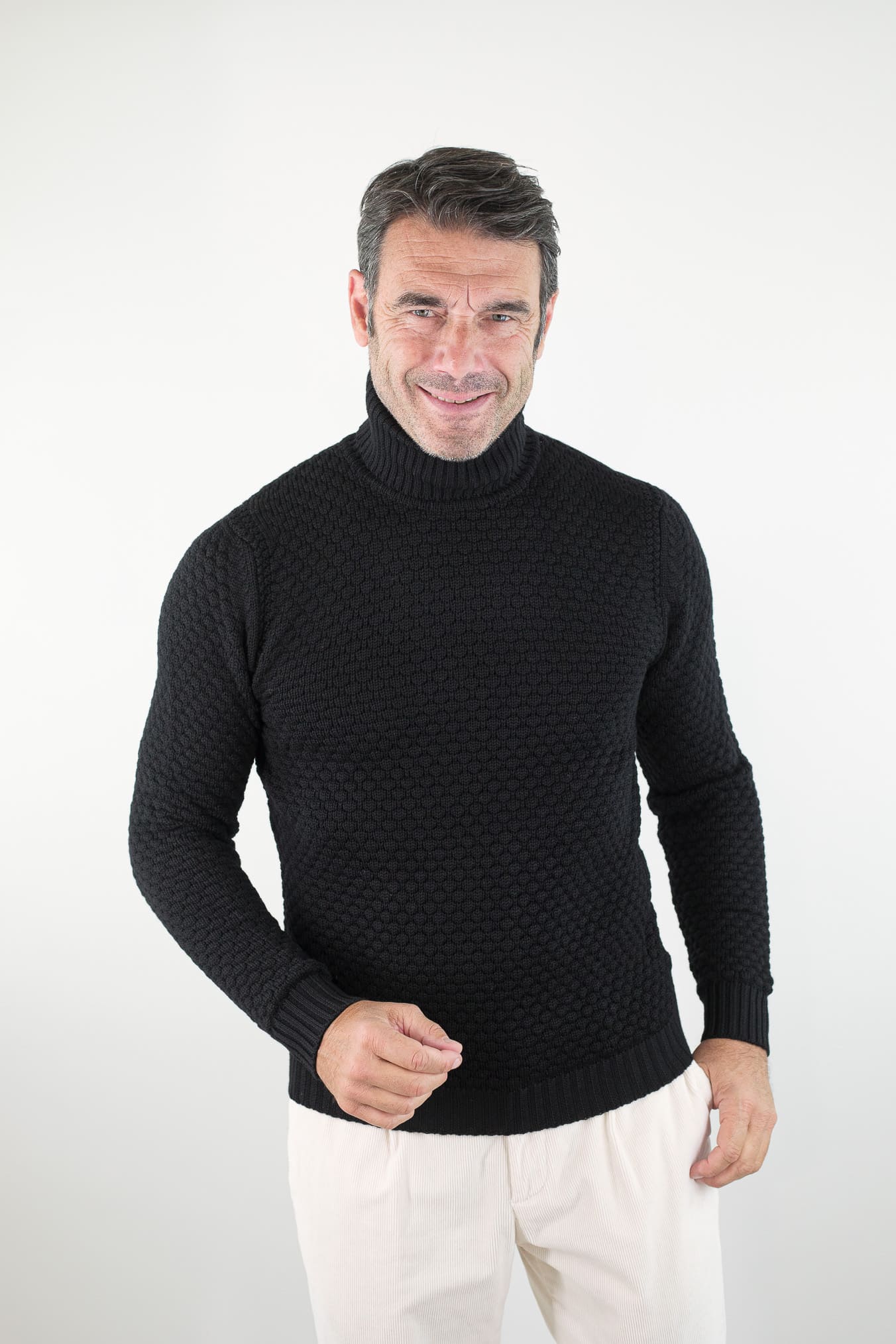 RAKKI' Dolcevita "Hubbel" Nido D'Ape Merinos Nero