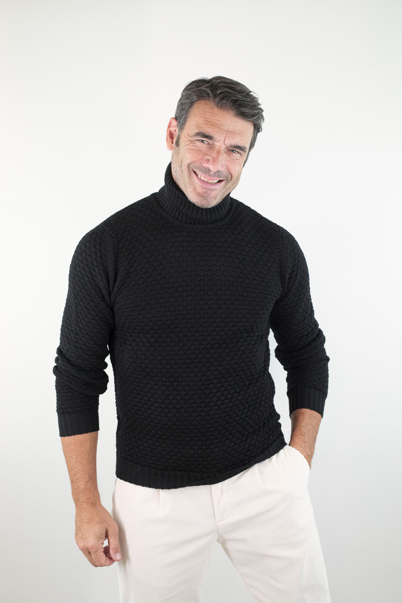 RAKKI' Dolcevita "Hubbel" Nido D'Ape Merinos Nero