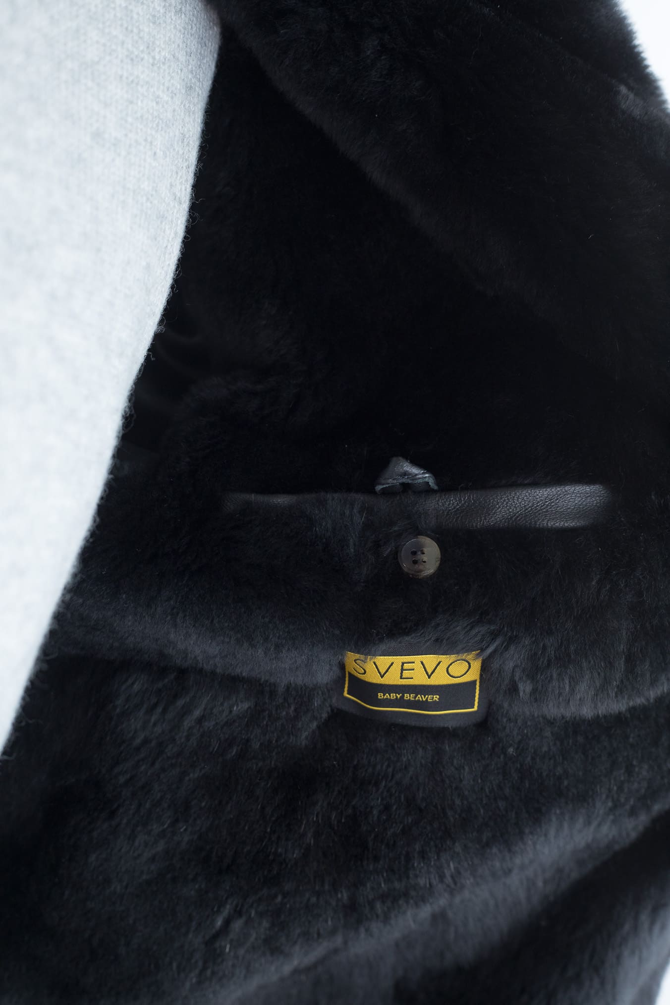 SVEVO PARMA Bomber Maglia Cashmere Castorino Nero