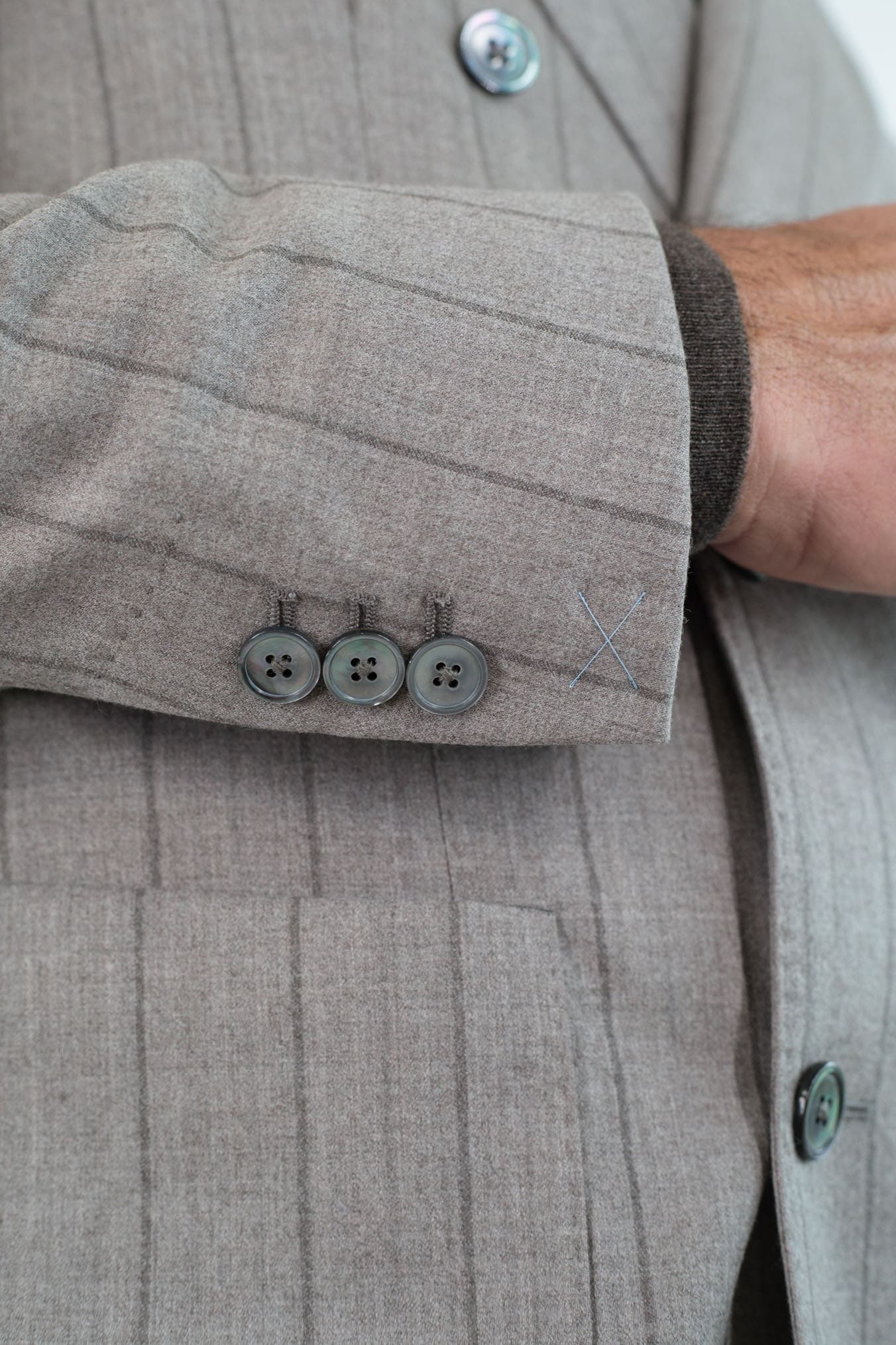 TOMBOLINI Abito Doppiopetto Gessato "Zero Gravity" Tortora