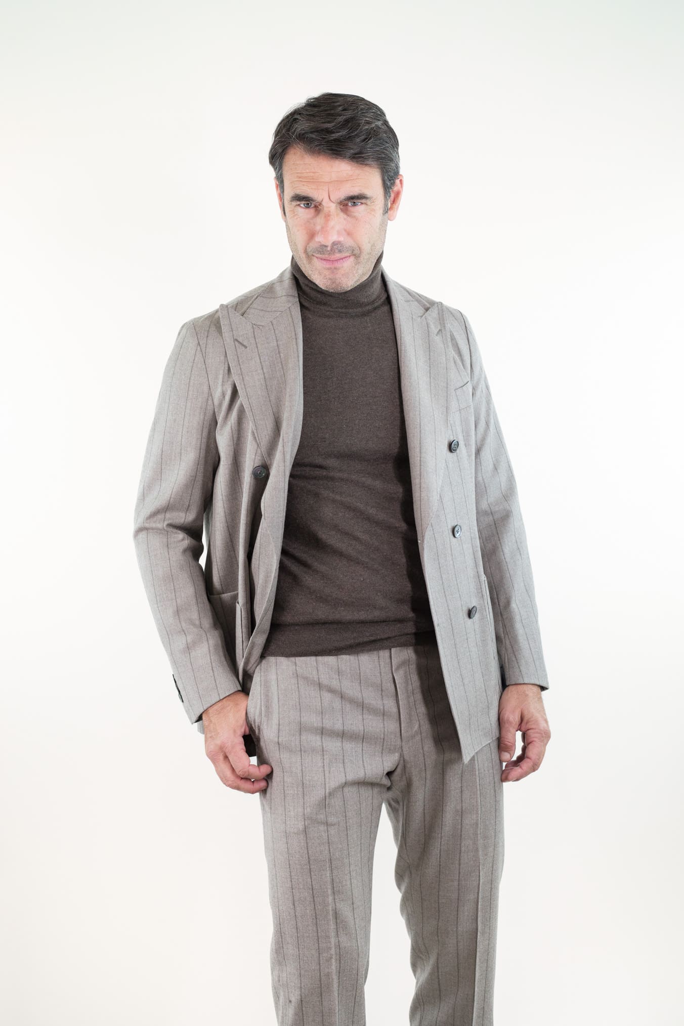 TOMBOLINI Abito Doppiopetto Gessato "Zero Gravity" Tortora