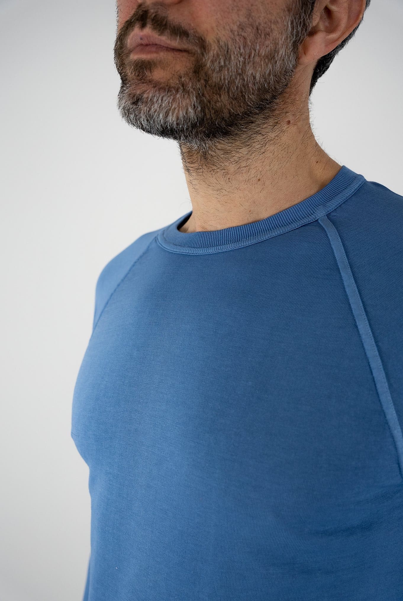 Maglia Girocollo Taglio Felpa Azzurra - Guarino Store