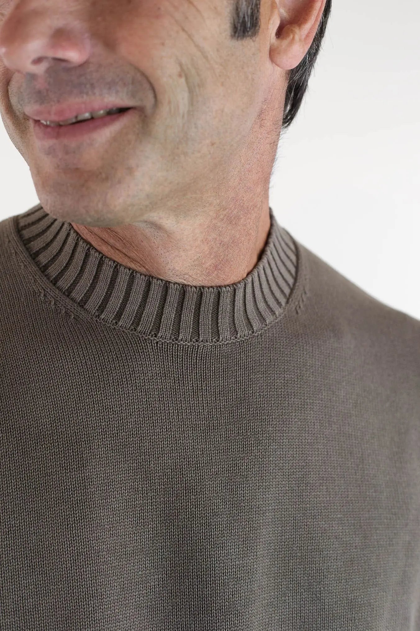 GUARINO Girocollo Cotone Washed Marrone