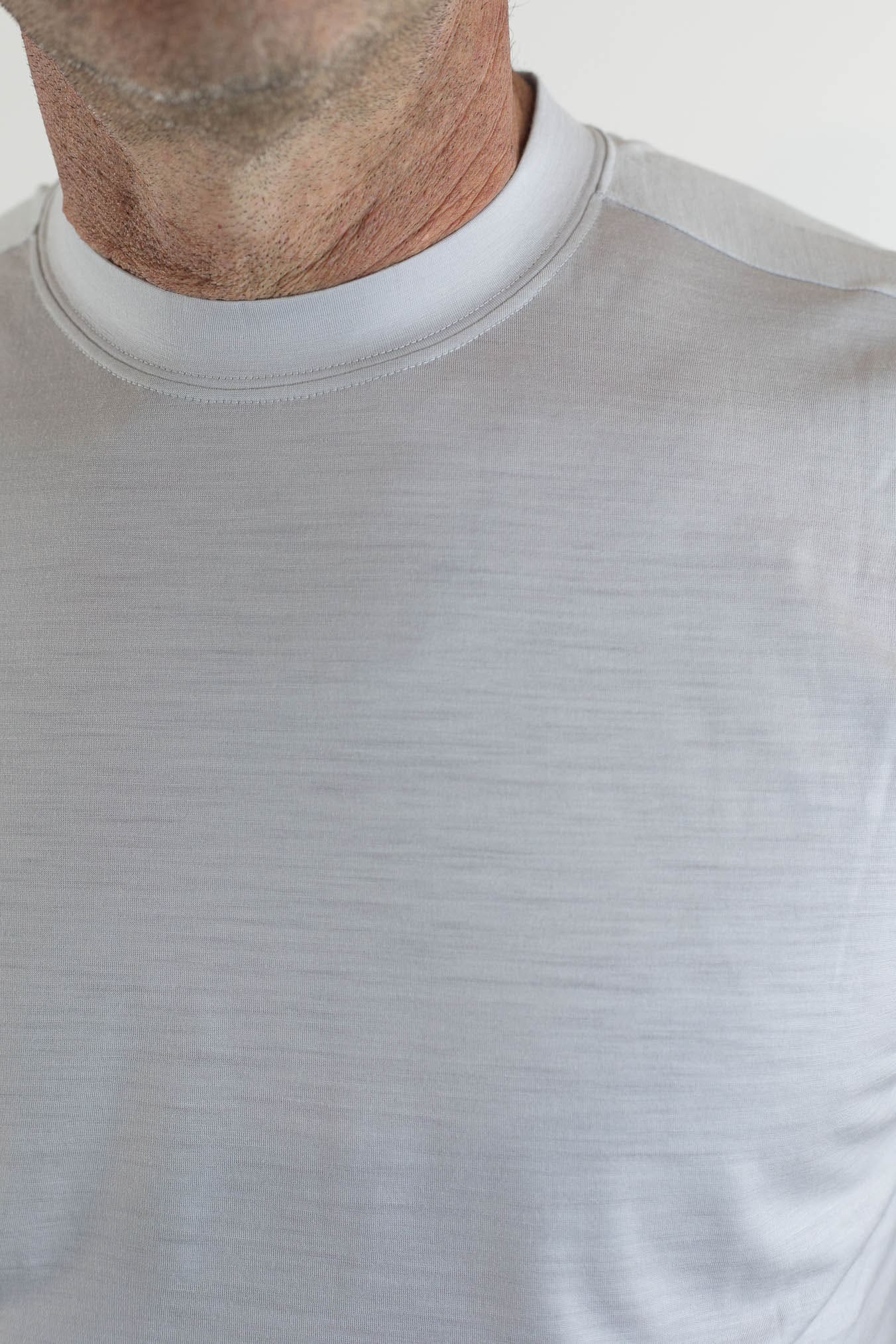 SEASE T-Shirt Runner Maniche Corte Grigio Perla