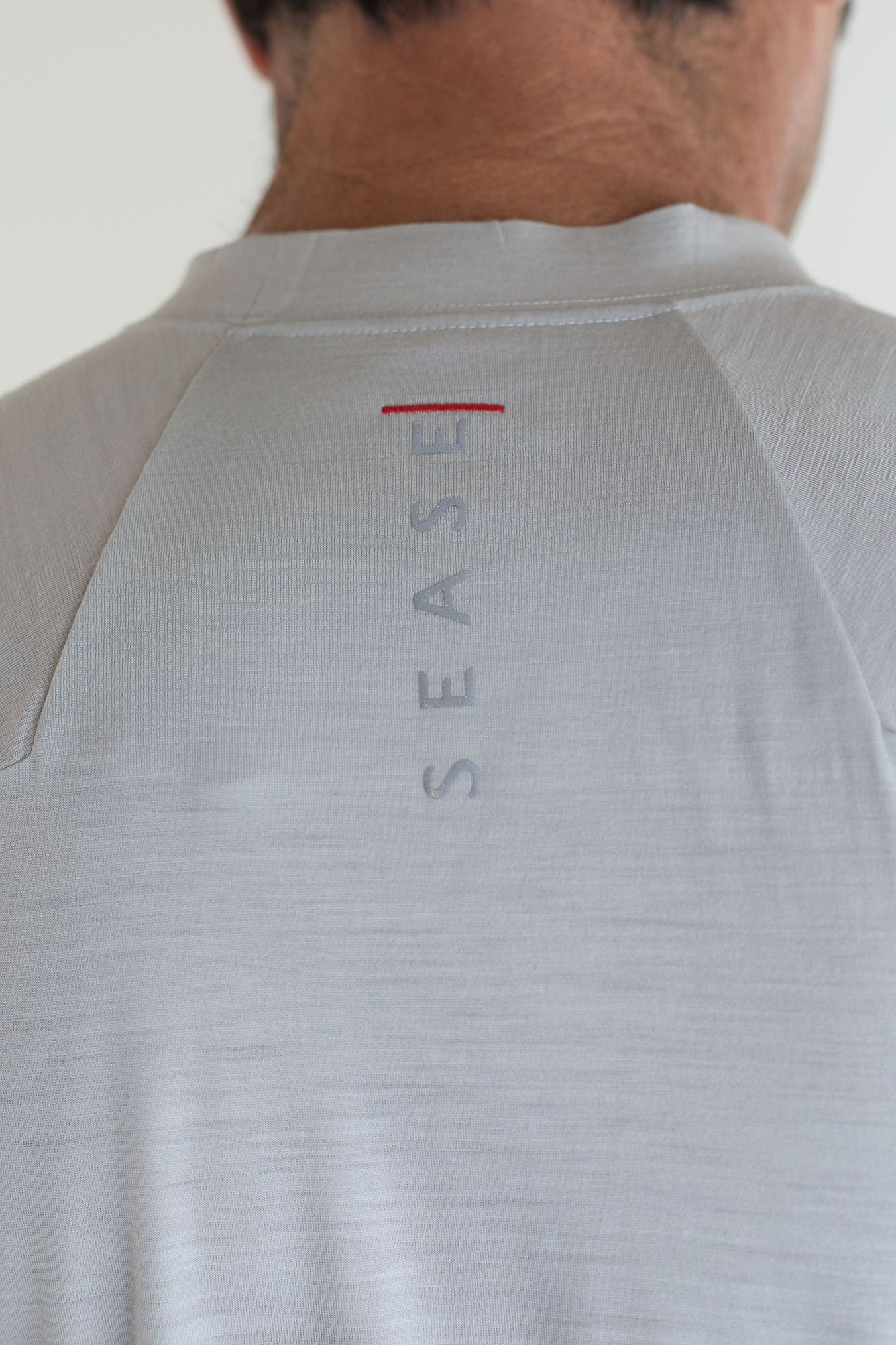 SEASE T-Shirt Runner Maniche Corte Grigio Perla