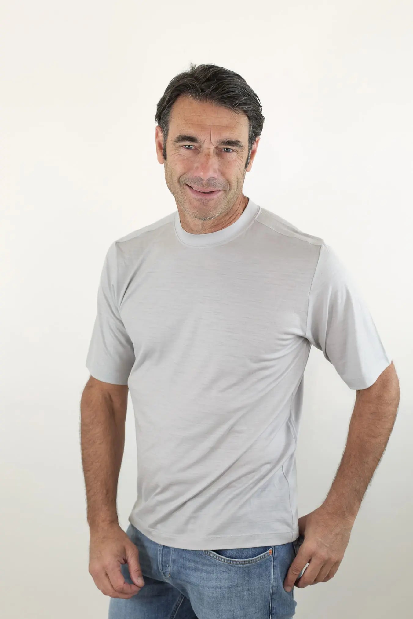 SEASE T-Shirt Runner Maniche Corte Grigio Perla