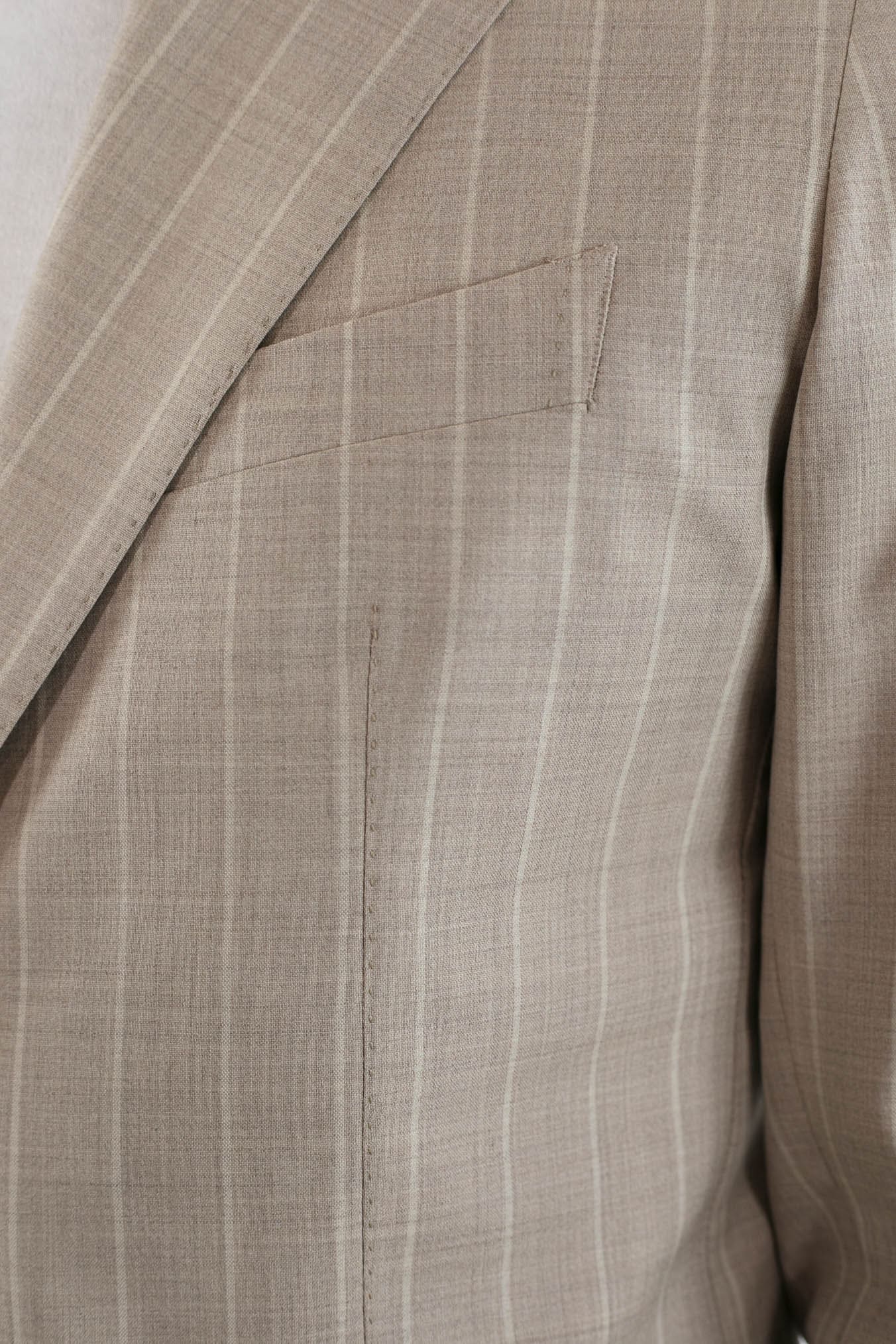 Abito Gessato Monopetto a Lancia Beige - Guarino Store