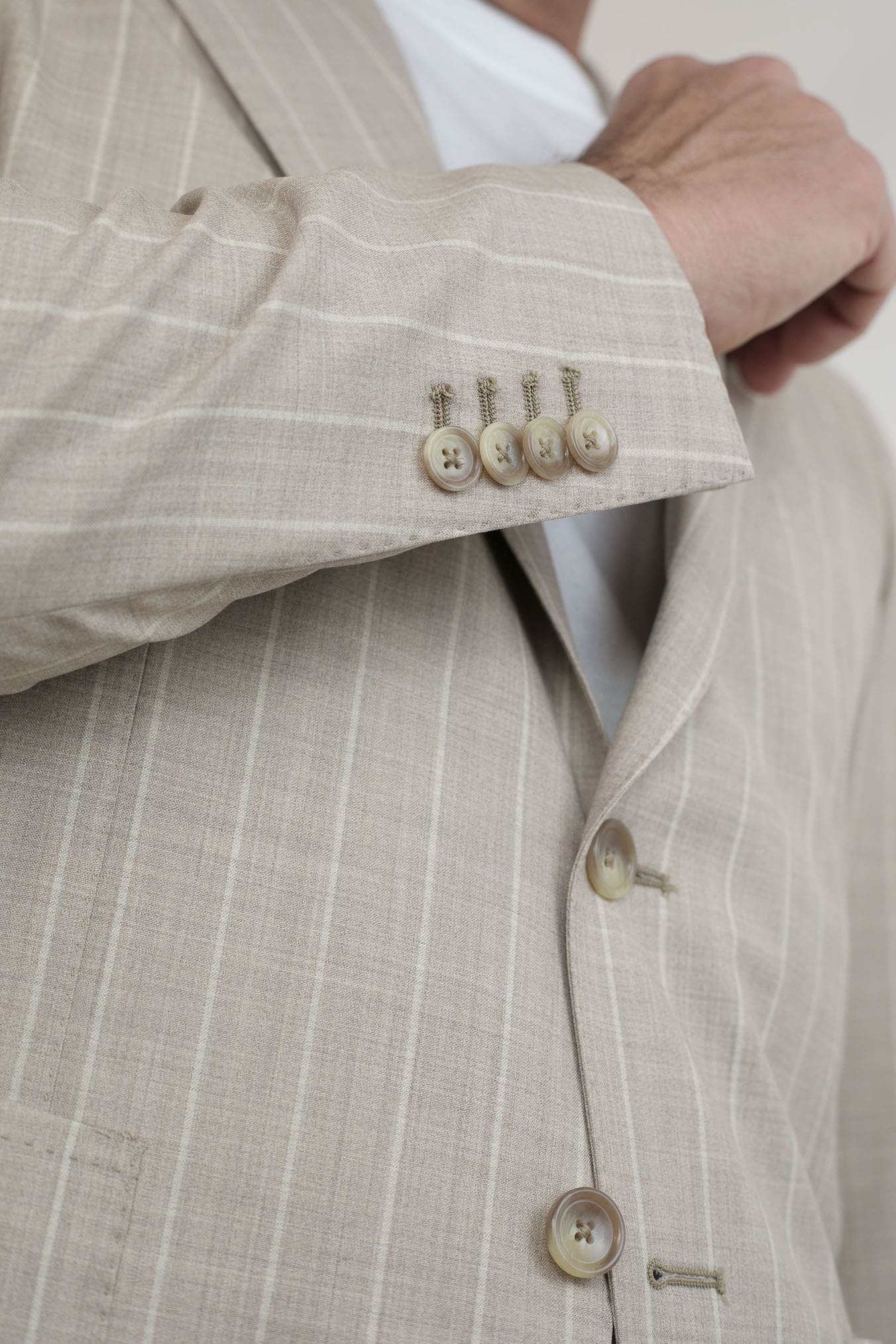 Abito Gessato Monopetto a Lancia Beige - Guarino Store