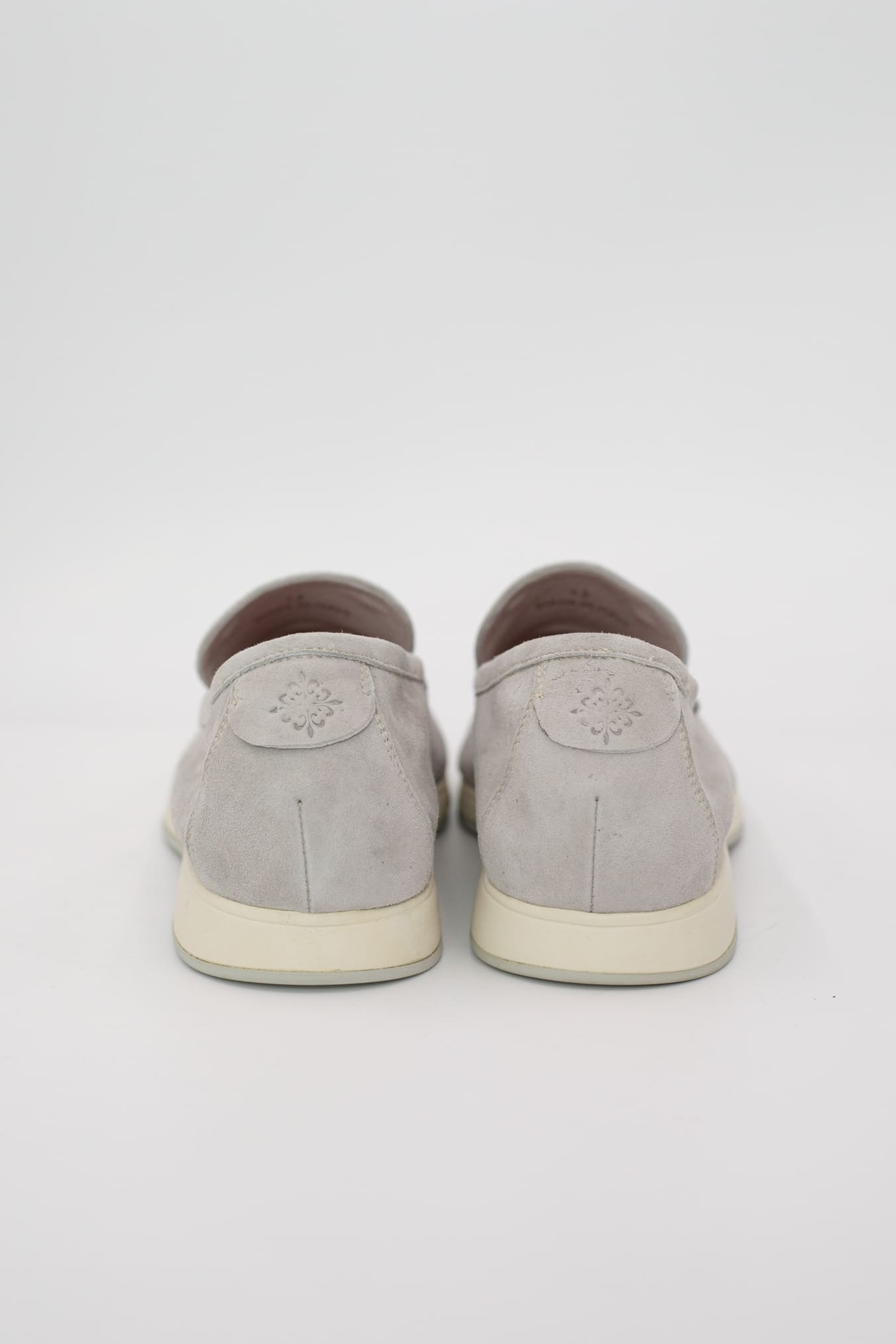 ANDREA VENTURA Mocassini Sfoderati in Suede Gesso