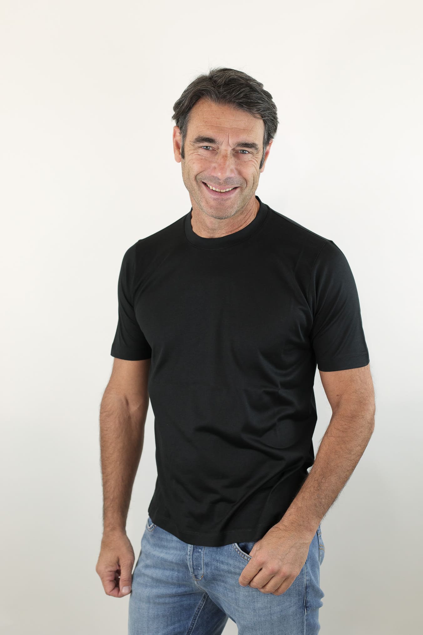 GUARINO T-Shirt Jersey Seta Nero