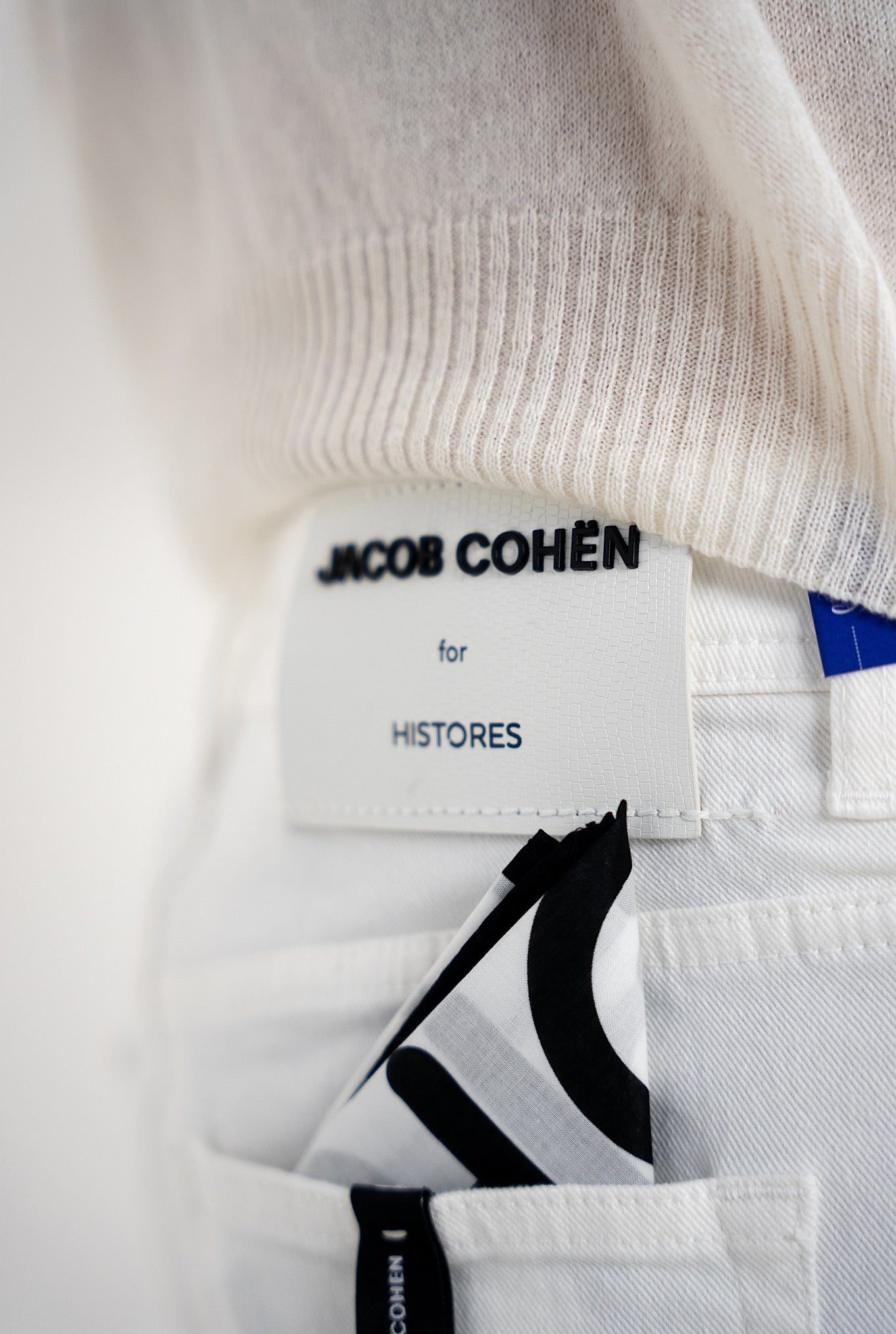 JACOB COHEN Pantaloni Scott Cropped Carrot Fit Bianco LIMITED EDITIONS - Guarino Store