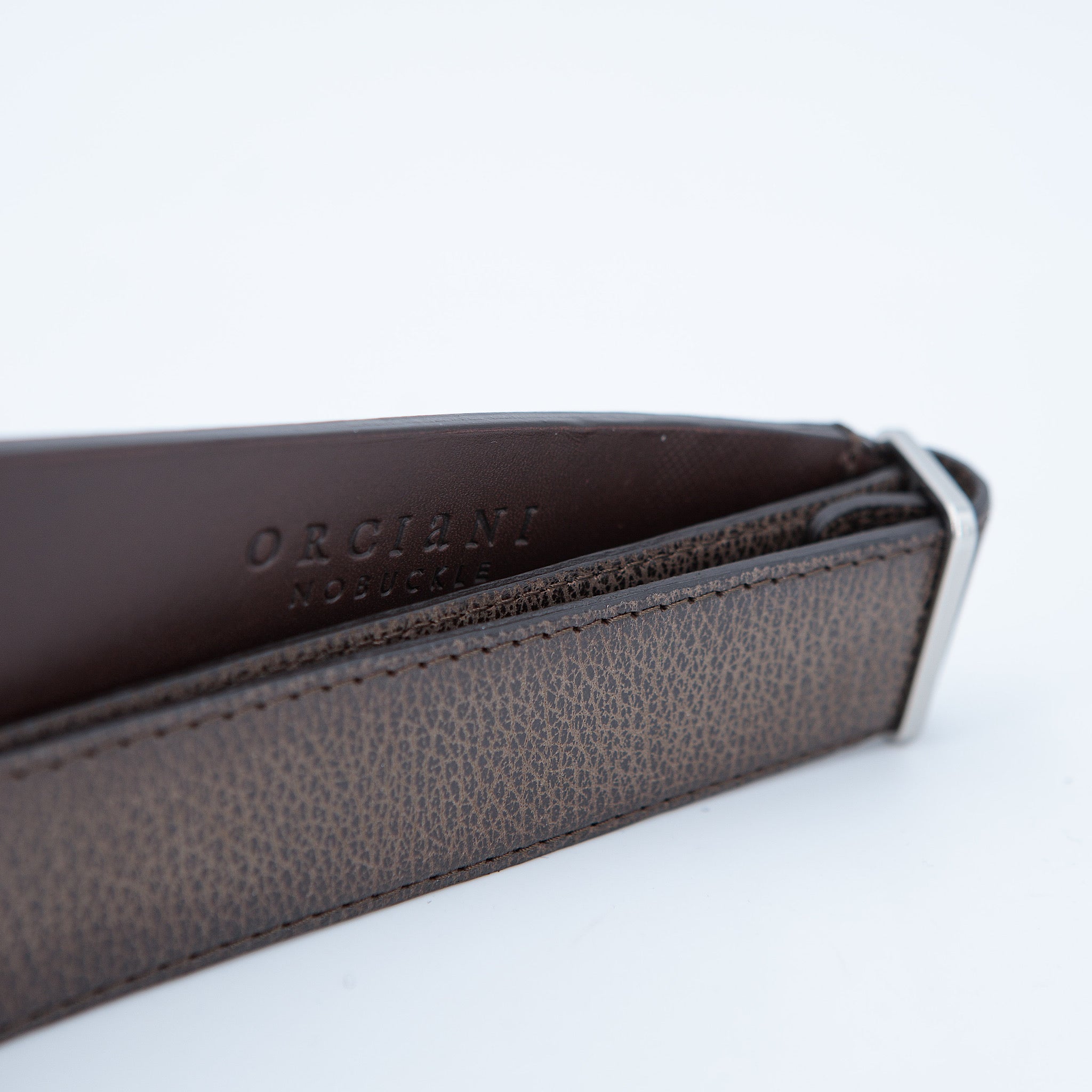 Cintura Nobuckle pelle martellata testa di moro - Guarino Store