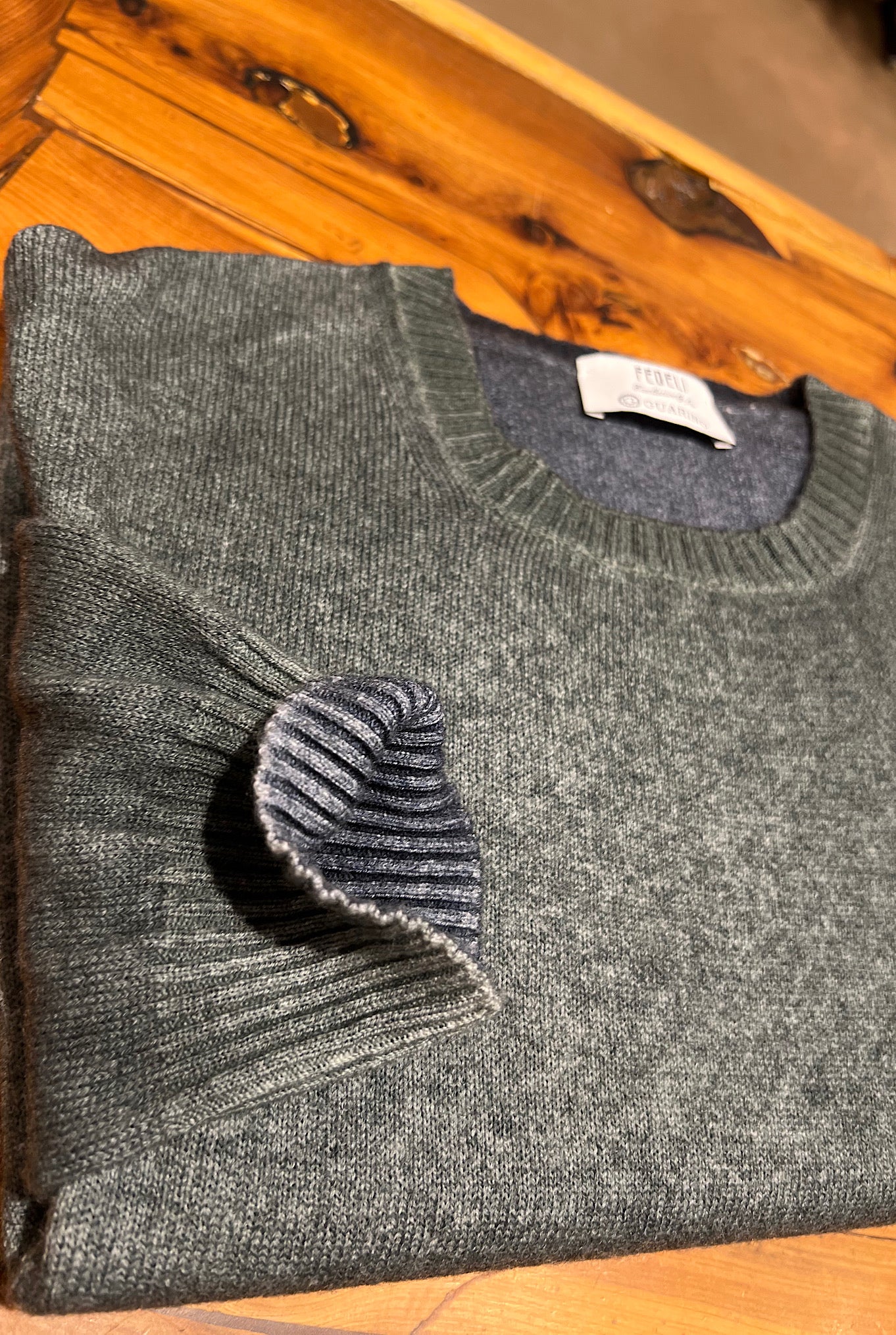 FEDELI Green "Sprayed" Cashmere Crewneck