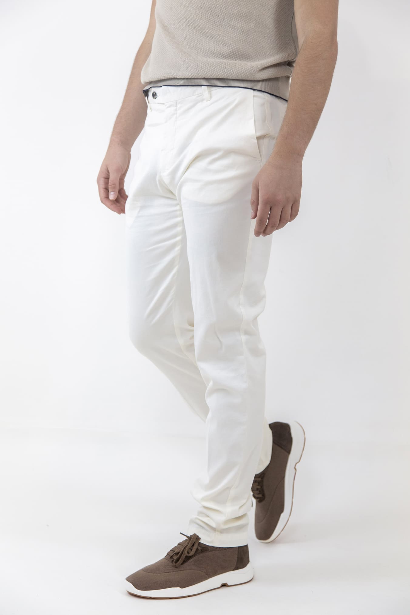 GUARINO Creamy White Cotton and Silk Trousers