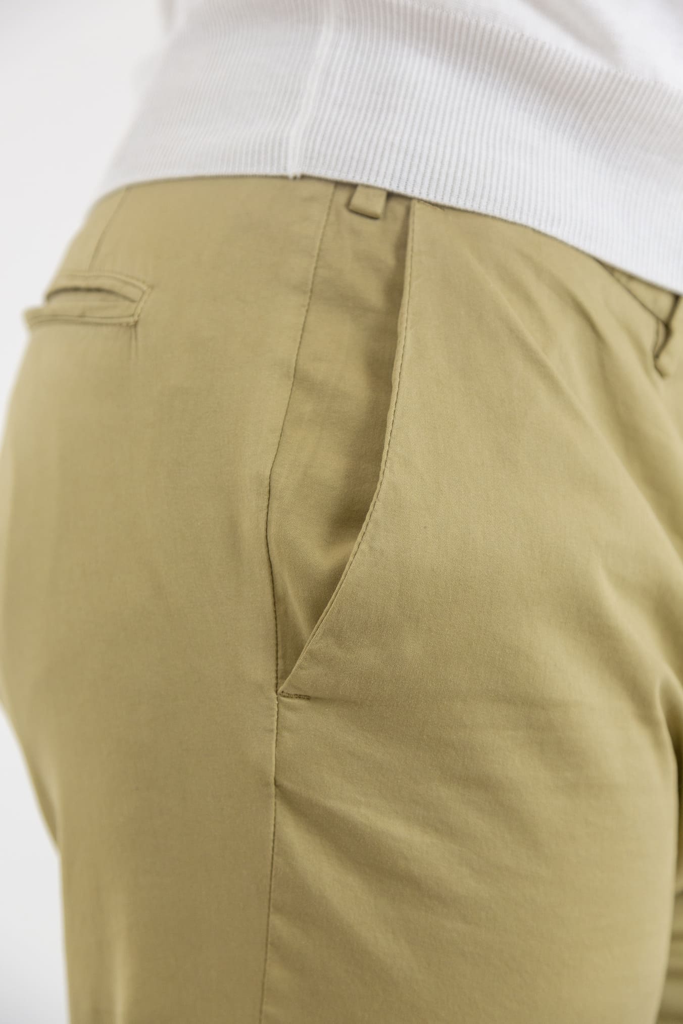 GUARINO Beige Cotton and Silk Trousers