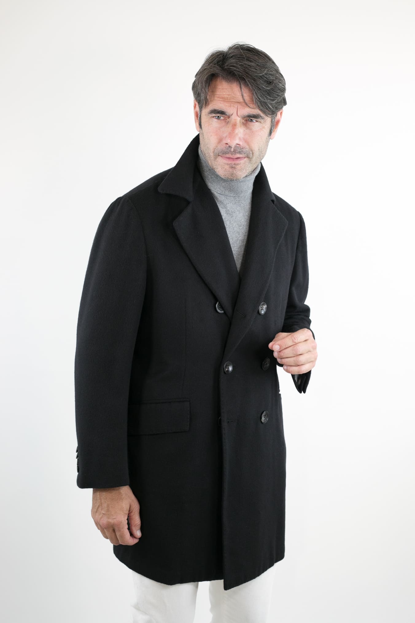 KITON Black Cashmere Double-Breasted Coat