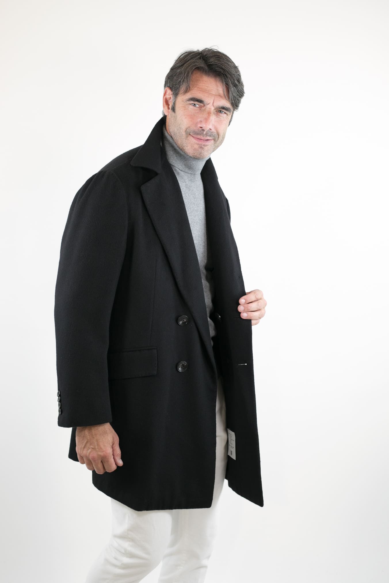 KITON Black Cashmere Double-Breasted Coat