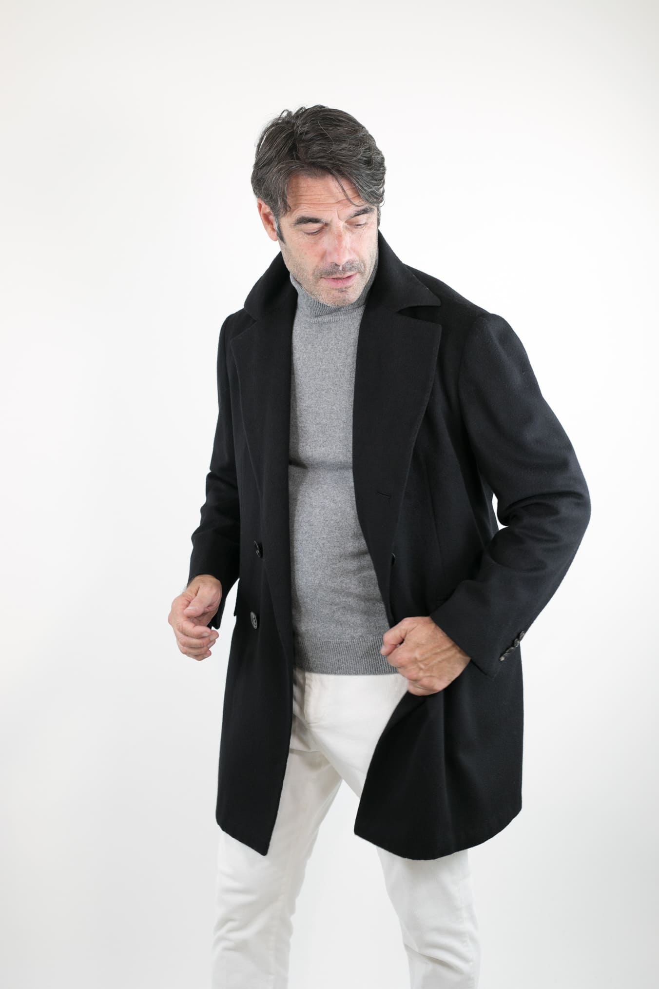 KITON Black Cashmere Double-Breasted Coat