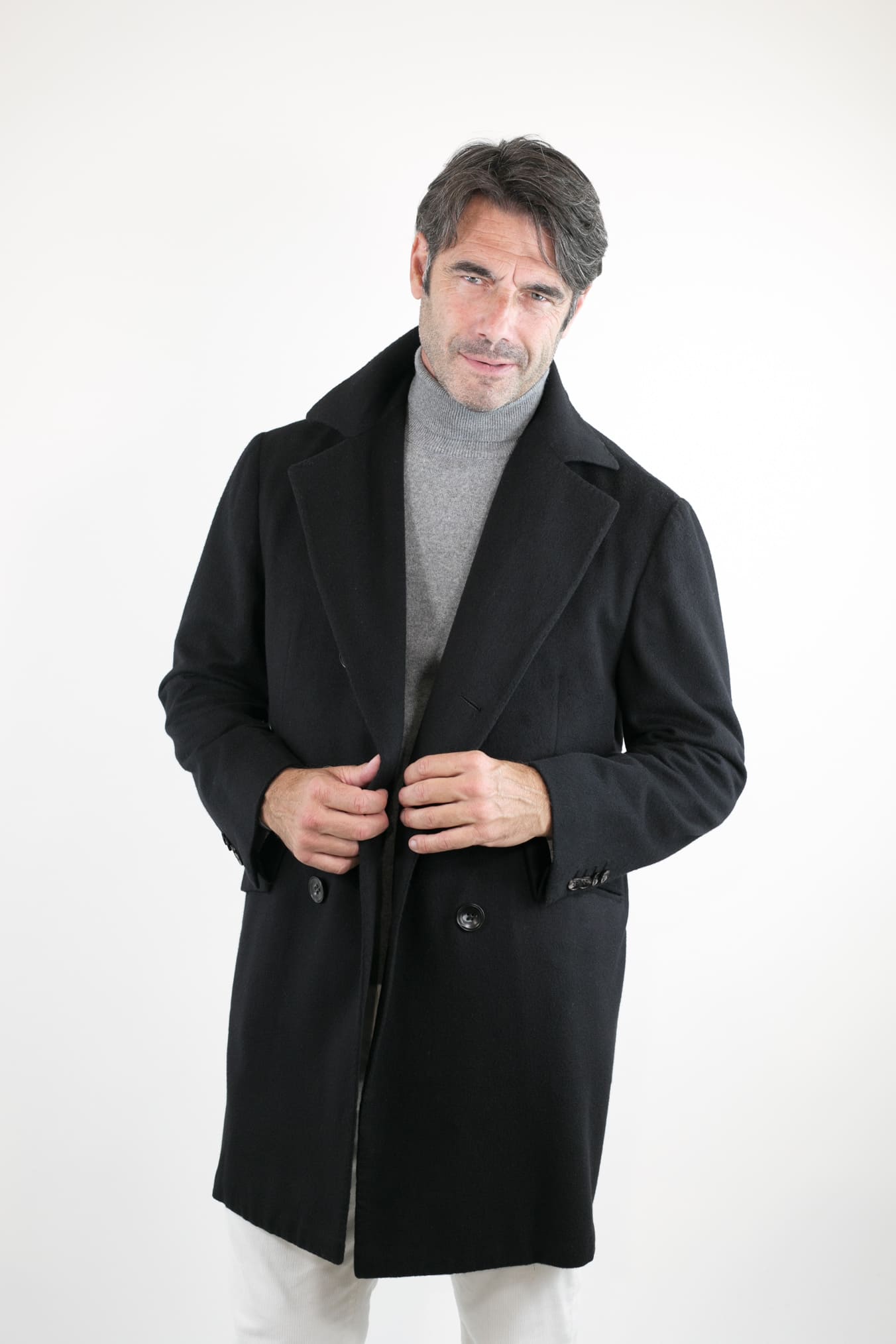 KITON Black Cashmere Double-Breasted Coat