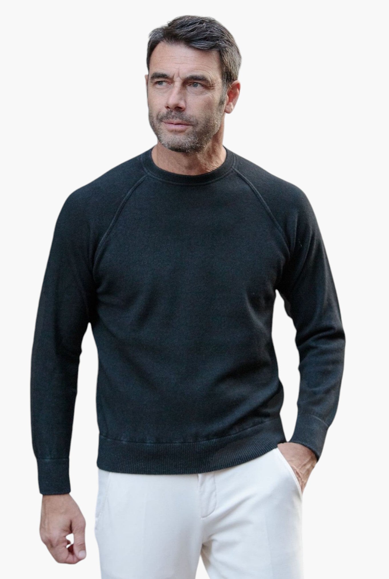 GUARINO Raglan Cashmere Old Dyed Black Crewneck