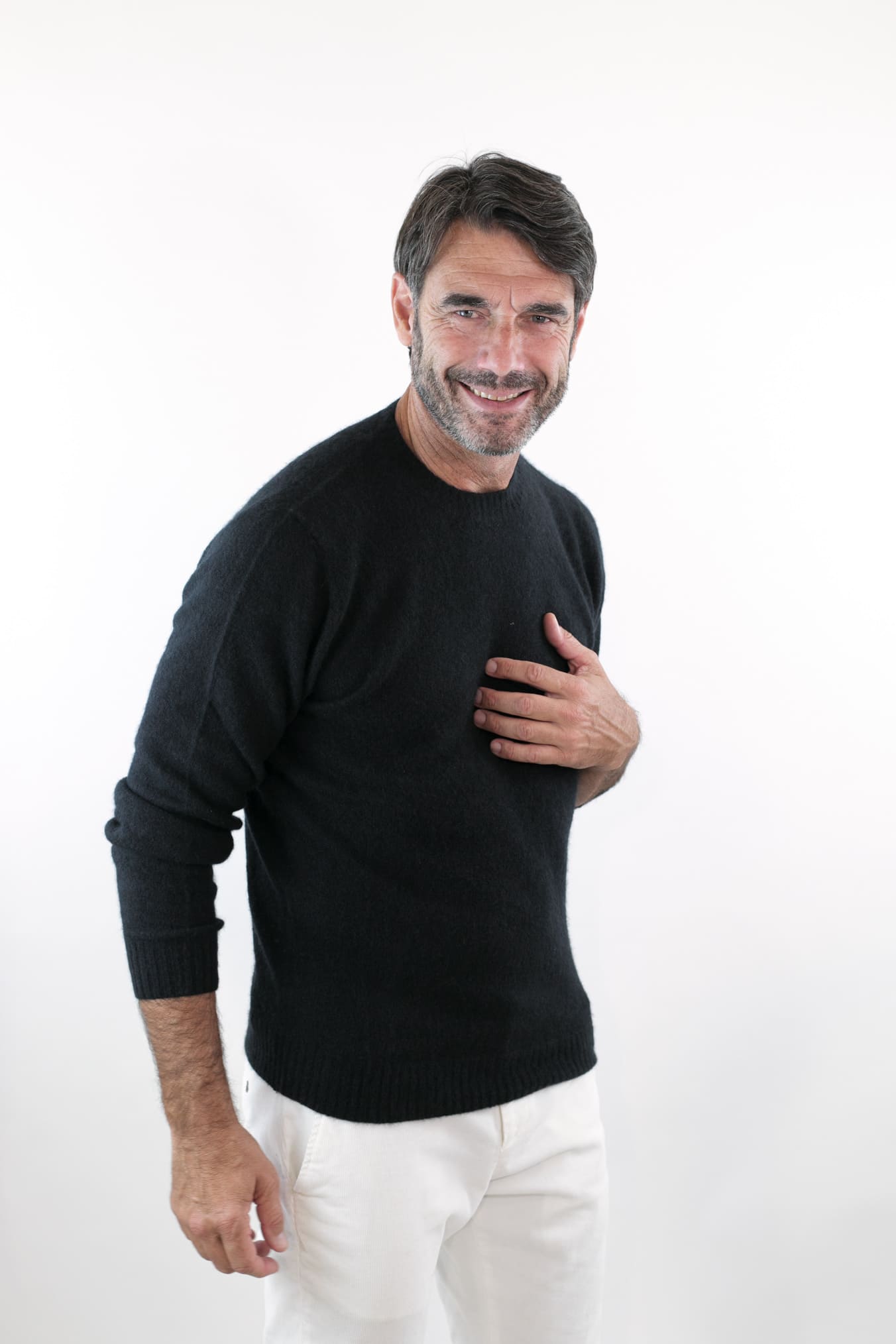 GUARINO Black Cashmere and Silk Crewneck Sweater