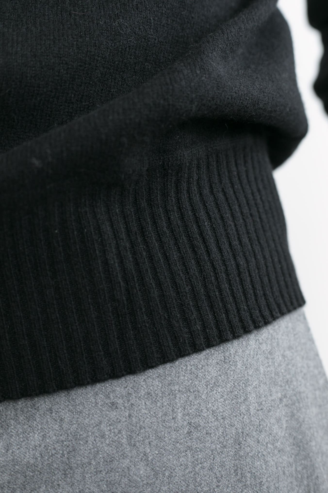 GUARINO Maglia Felpa Cashmere con Cappuccio Nero