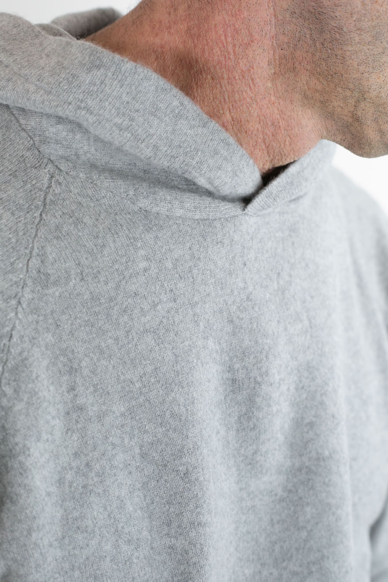 GUARINO Maglia Felpa Cashmere con Cappuccio Grigio Perla