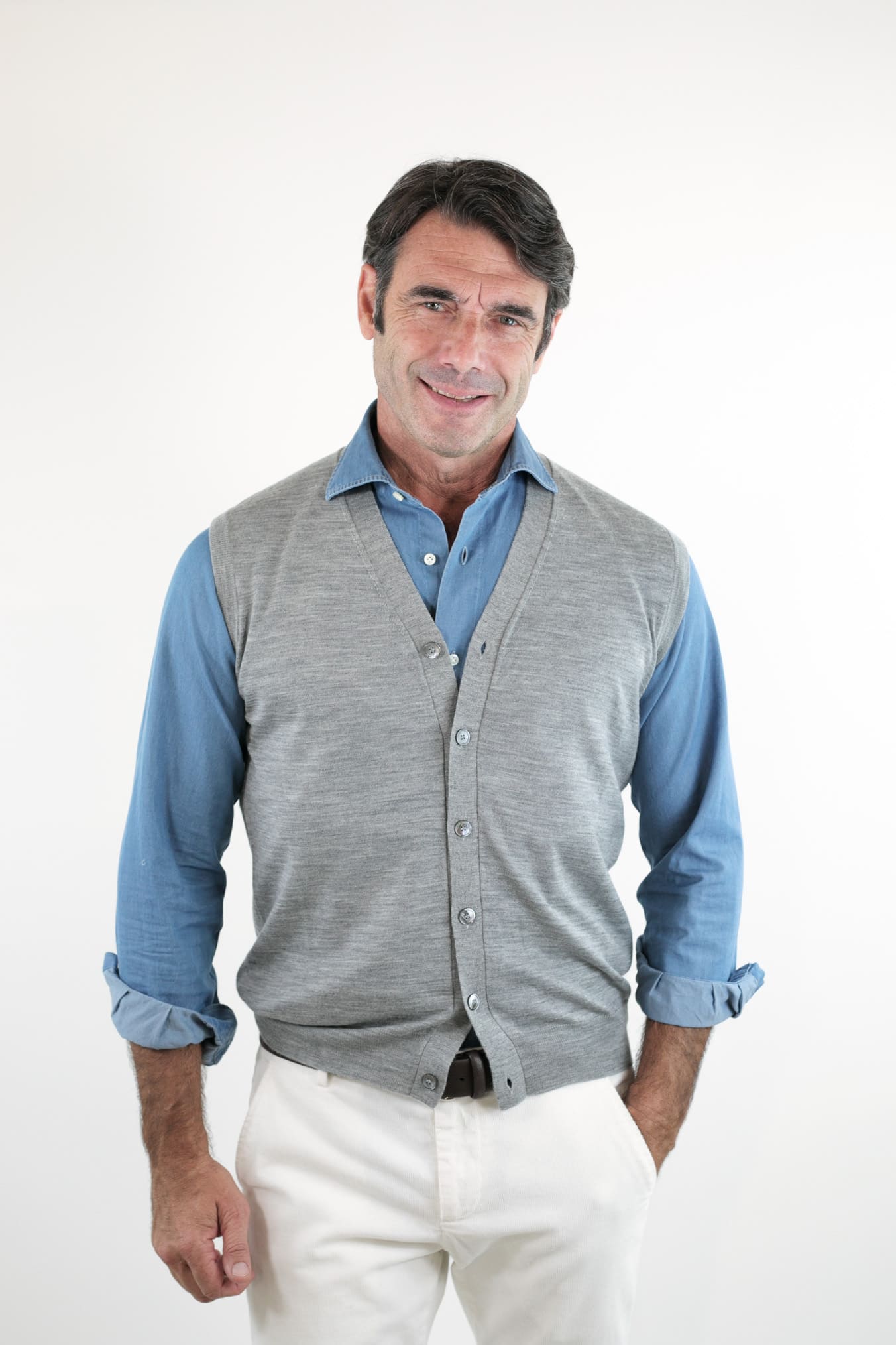 GUARINO Gilet con Bottoni Merino Extrafine Grigio Chiaro