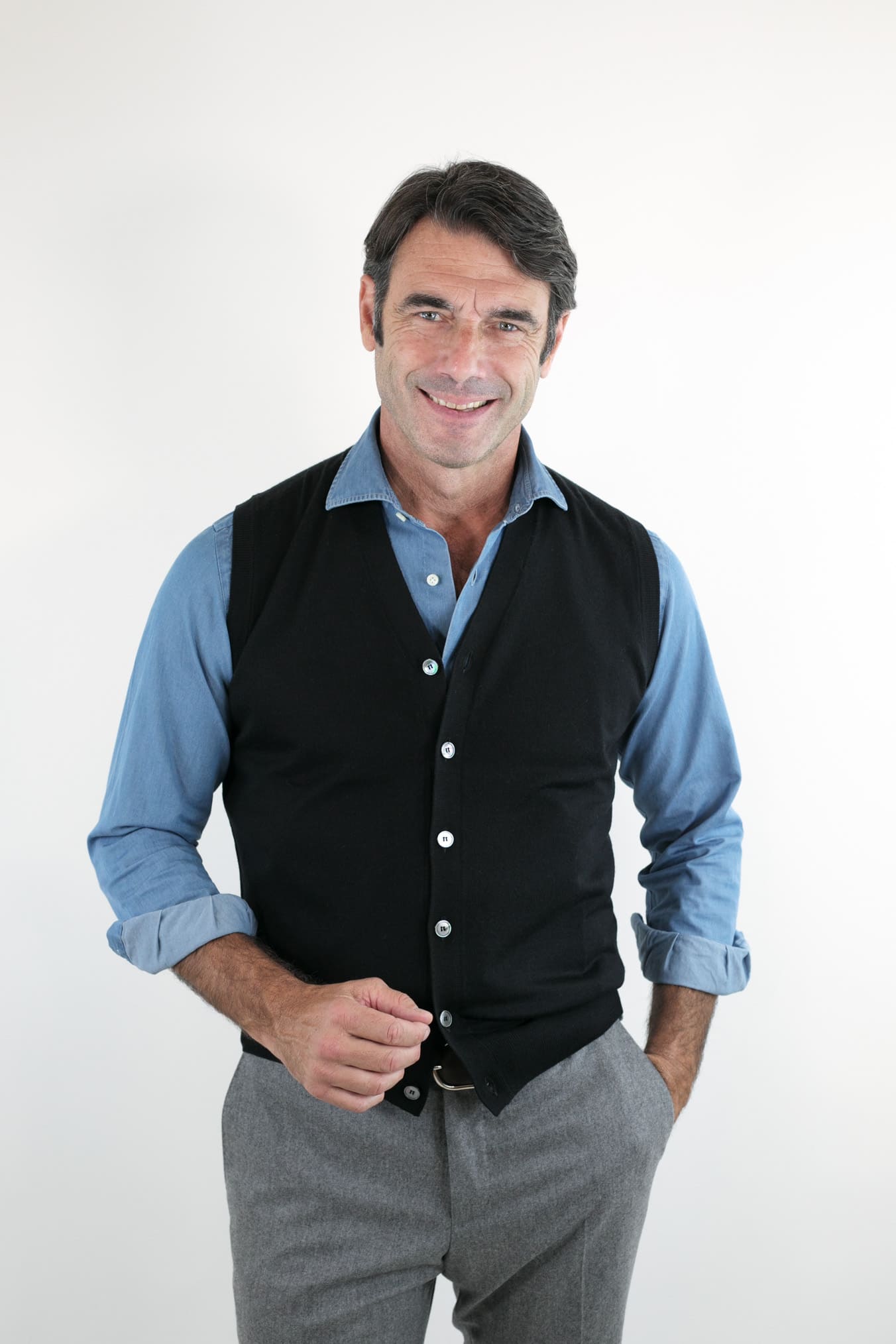 GUARINO Gilet con Bottoni Merino Extrafine Blu Scuro