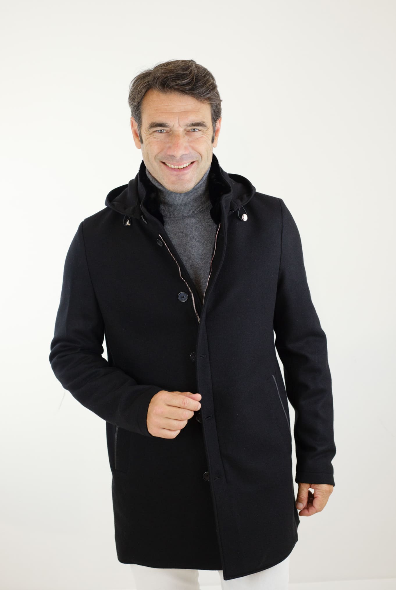 Cappotto in Jersey di Cashmere Cappuccio Removibile Nero