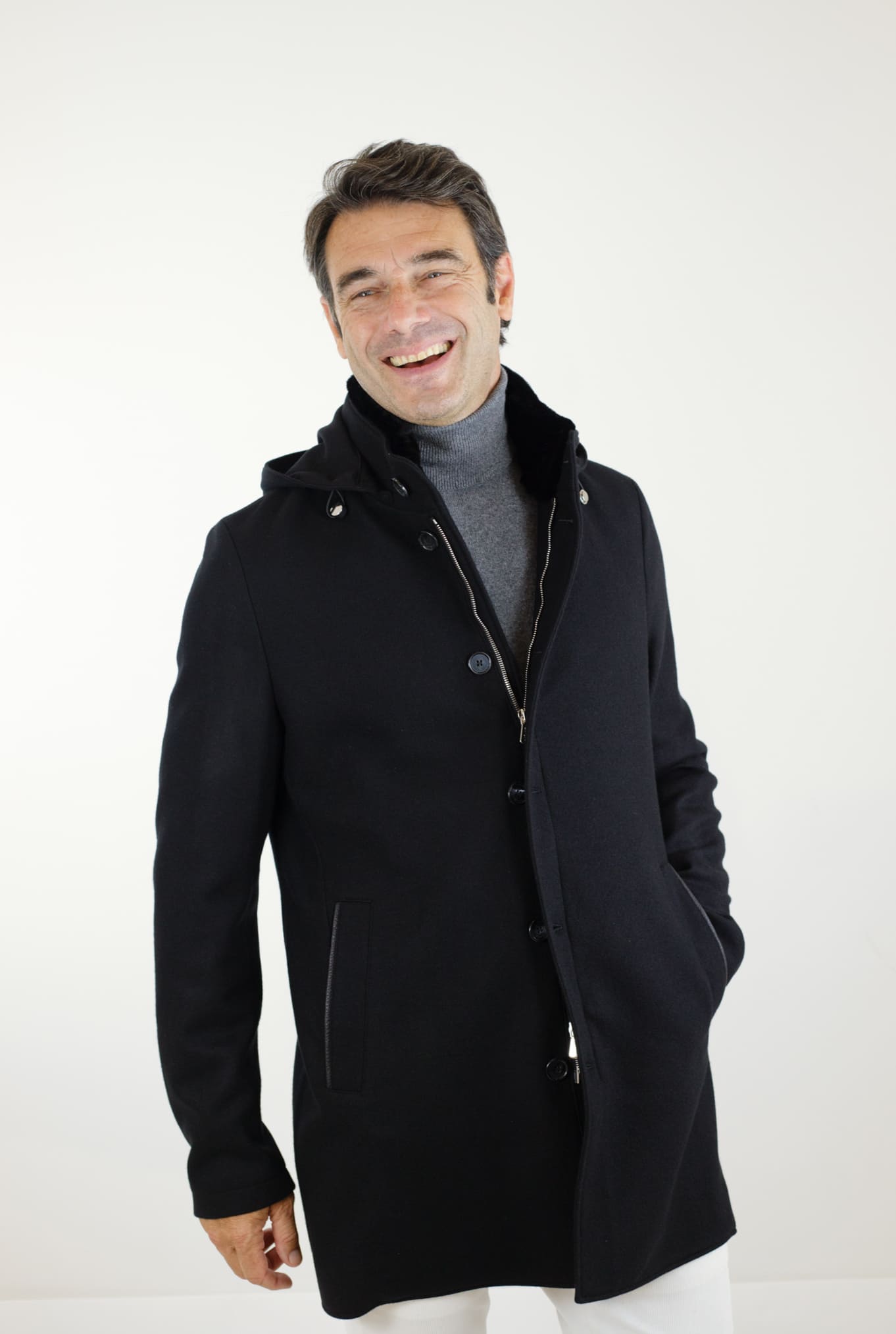 Cappotto in Jersey di Cashmere Cappuccio Removibile Nero