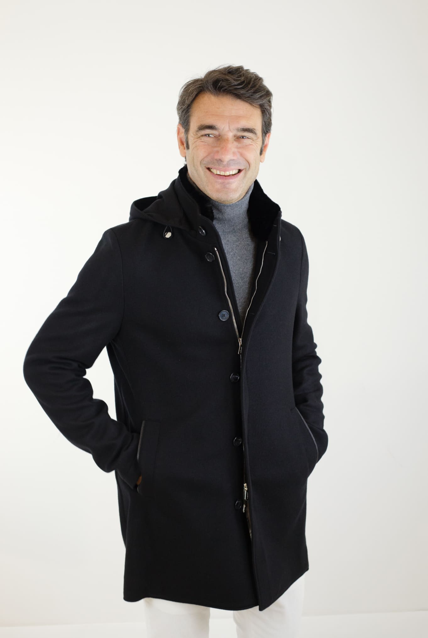 Cappotto in Jersey di Cashmere Cappuccio Removibile Nero