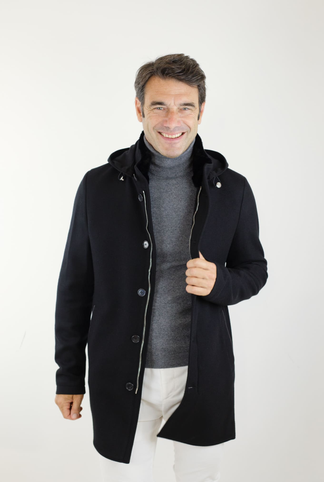 Cappotto in Jersey di Cashmere Cappuccio Removibile Nero