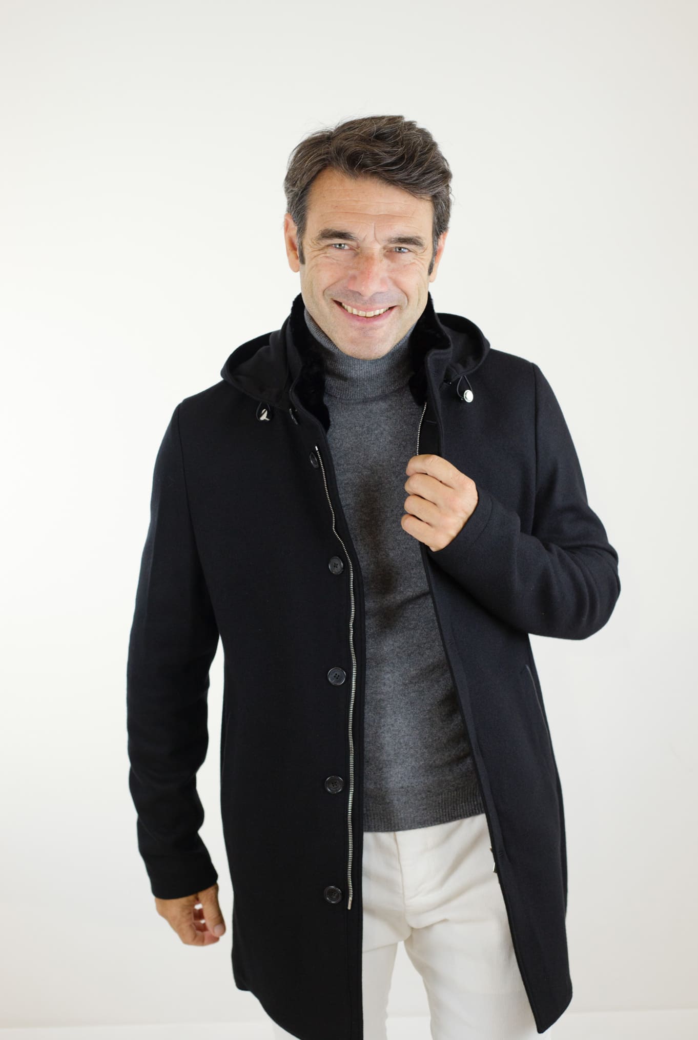 Cappotto in Jersey di Cashmere Cappuccio Removibile Nero