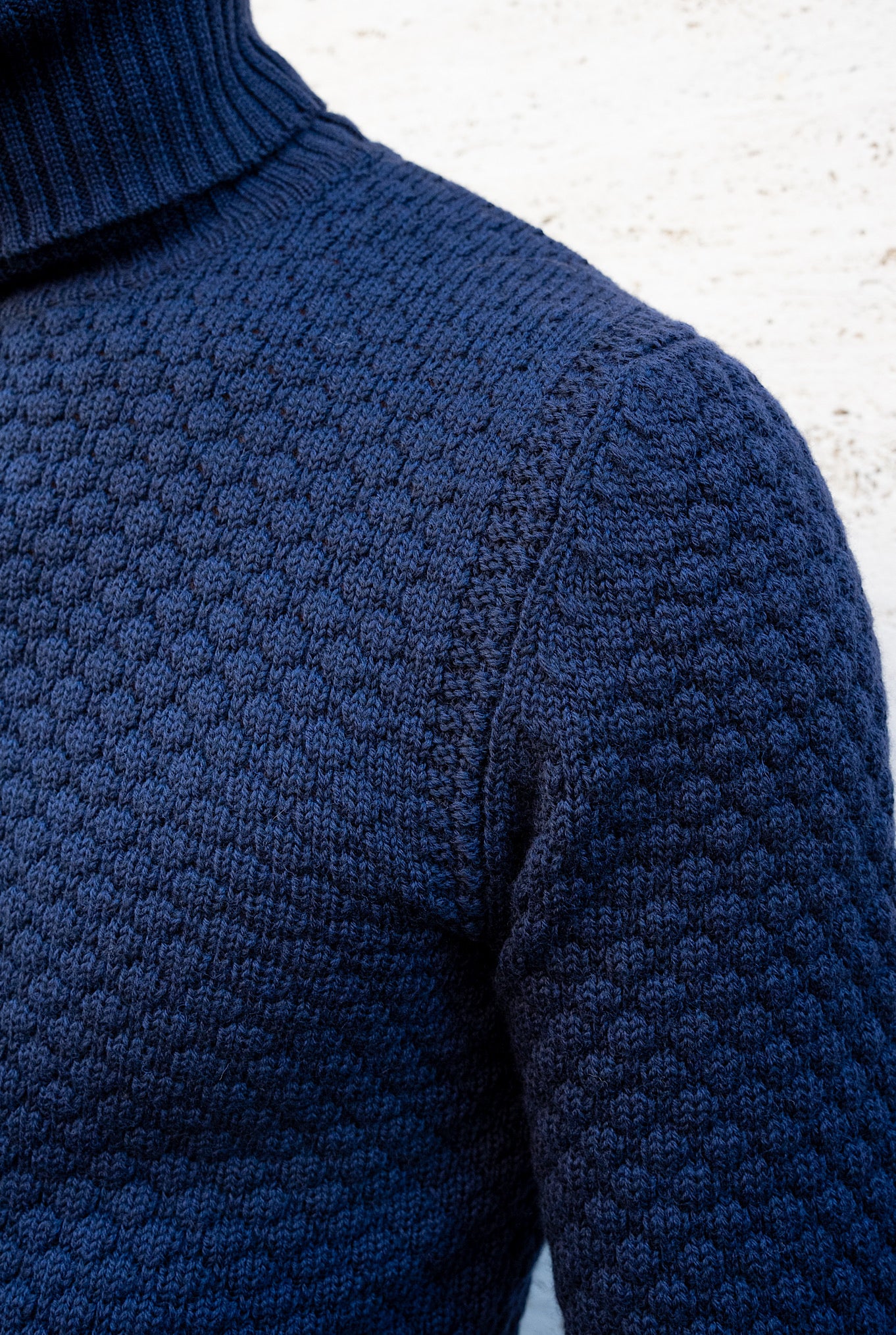 Dolcevita mod. Hubbel Nido D'Ape Lana Merino Blu Navy