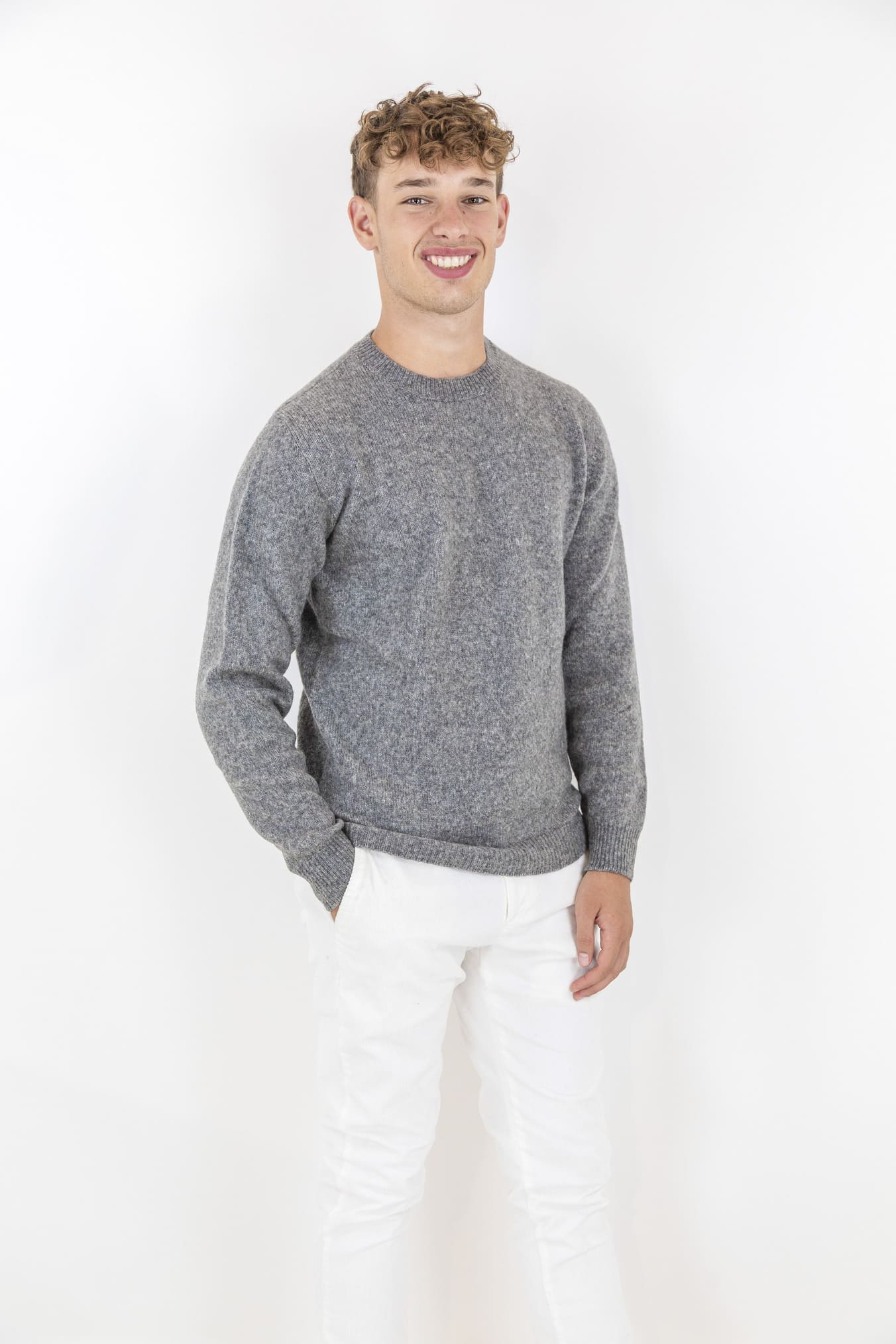 Merino Baby Camel Crewneck Grey