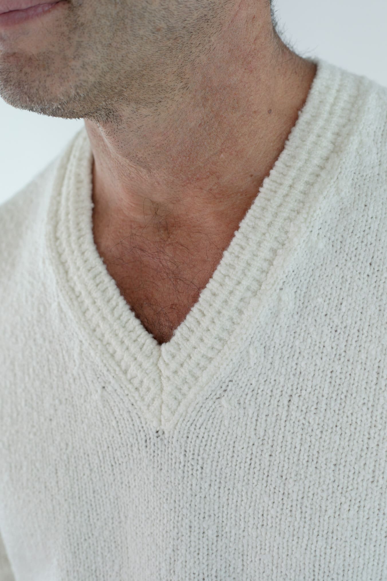 DRUMOHR Maglia Scollo V Malfilè Lana Merinos Bianco