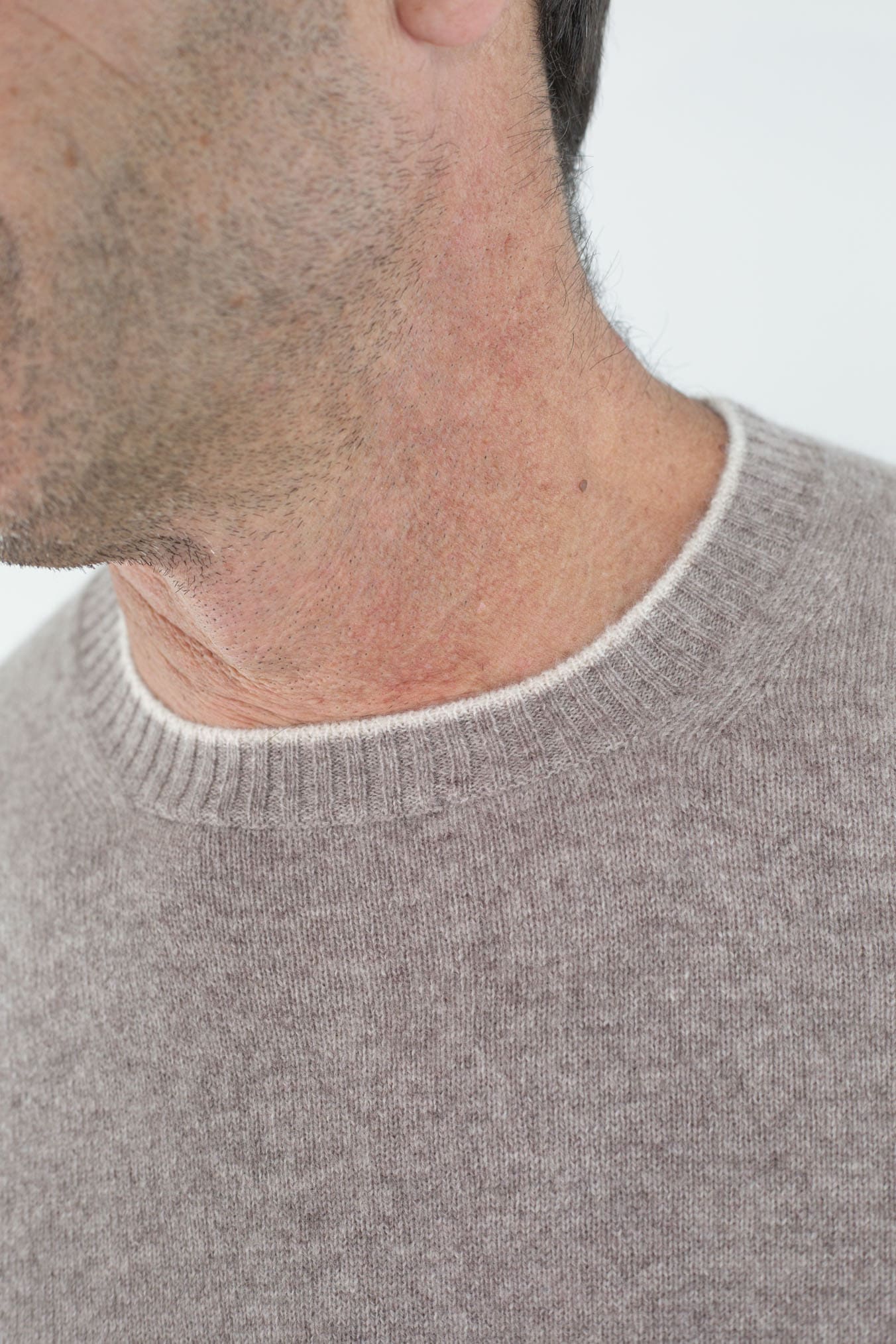 FEDELI Maglia Girocollo Cashmere Persia "Argentina" Beige