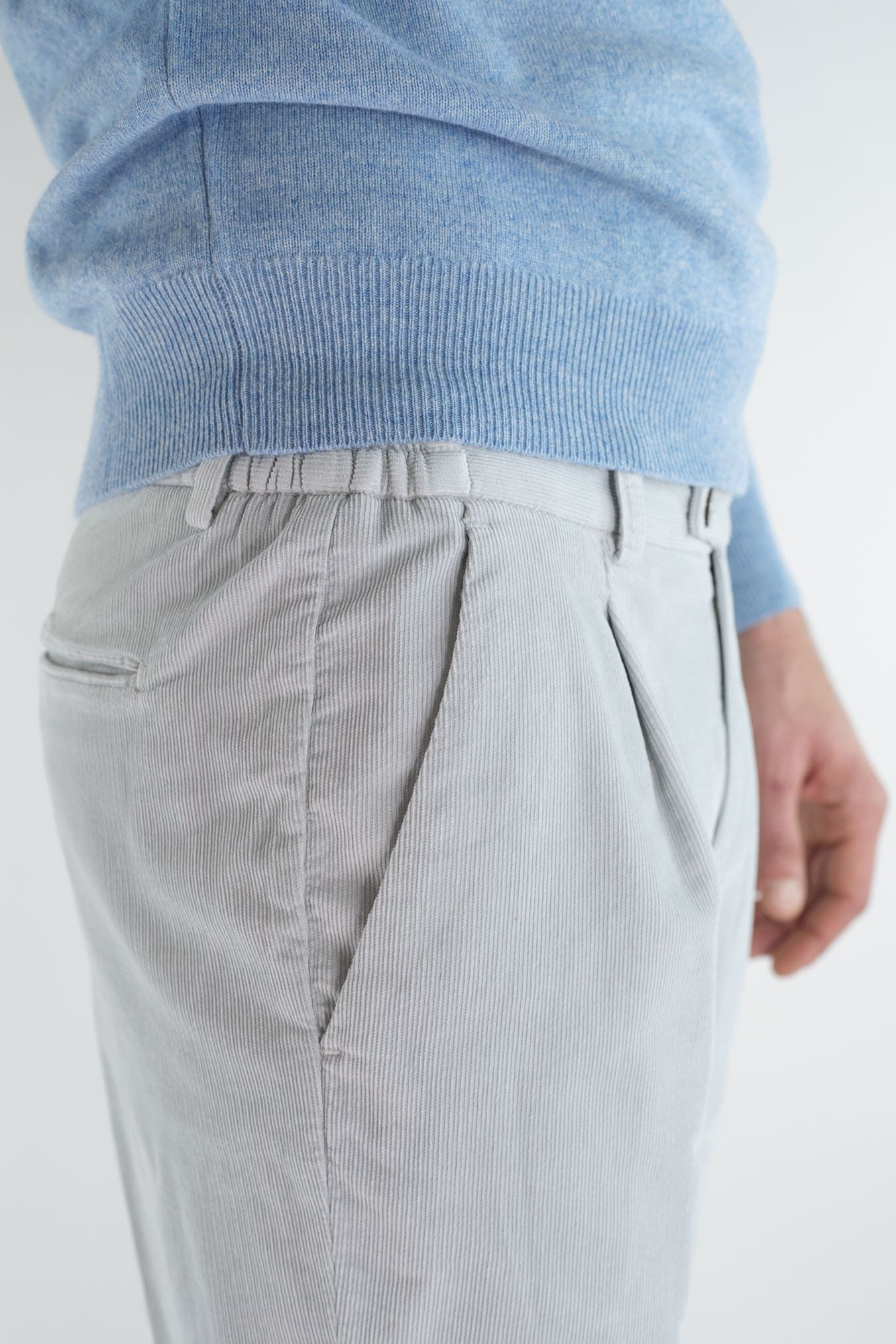 GUARINO Pantaloni Velluto Millerighe Grigio Perla