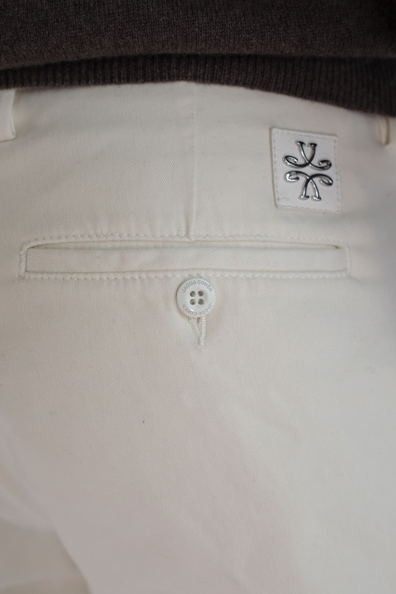 JACOB COHEN Pantaloni Chino "Bobby" Gabardina Cotone Cashmere Bianco