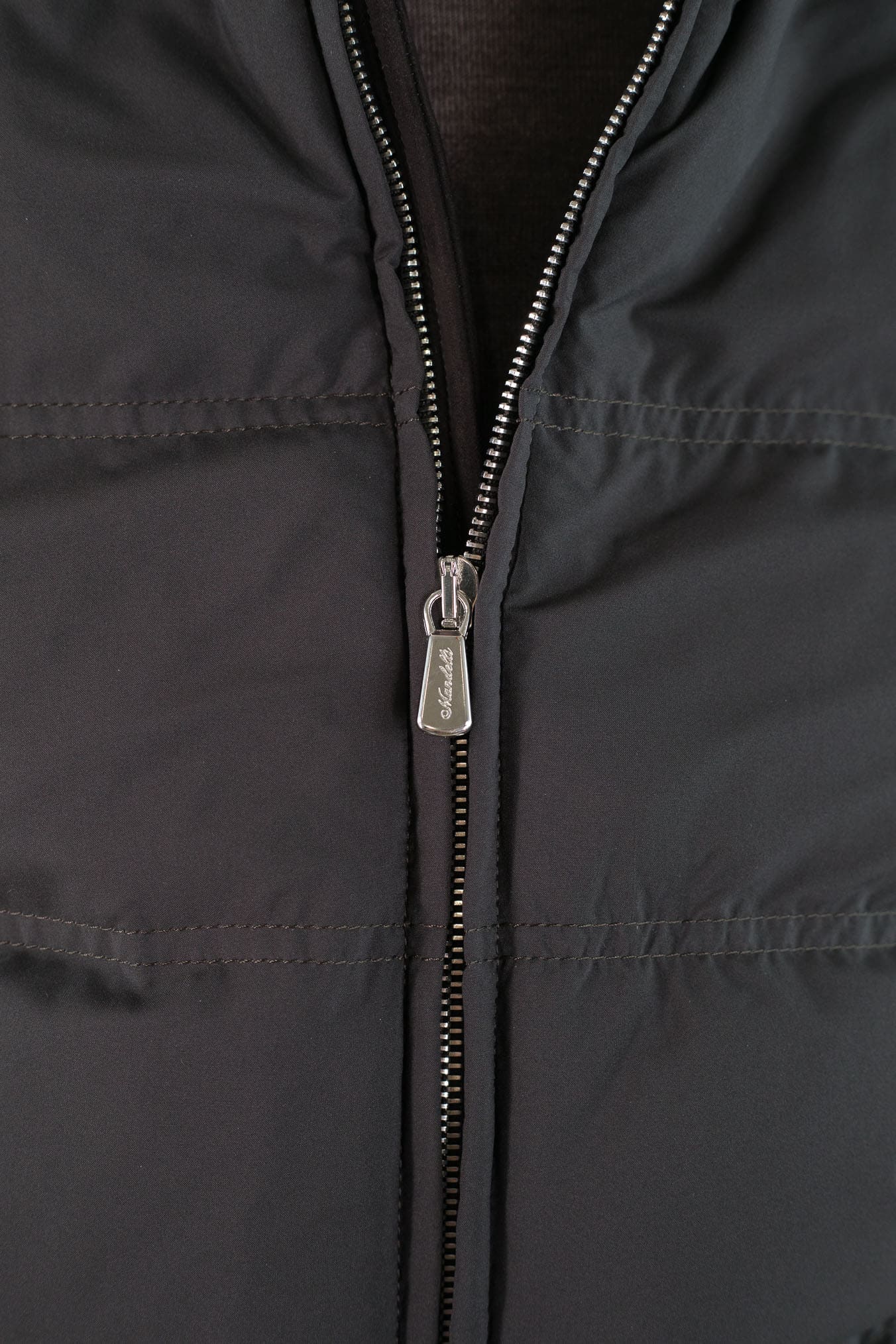 Piumino Corto Superlight Cappuccio Testa Moro