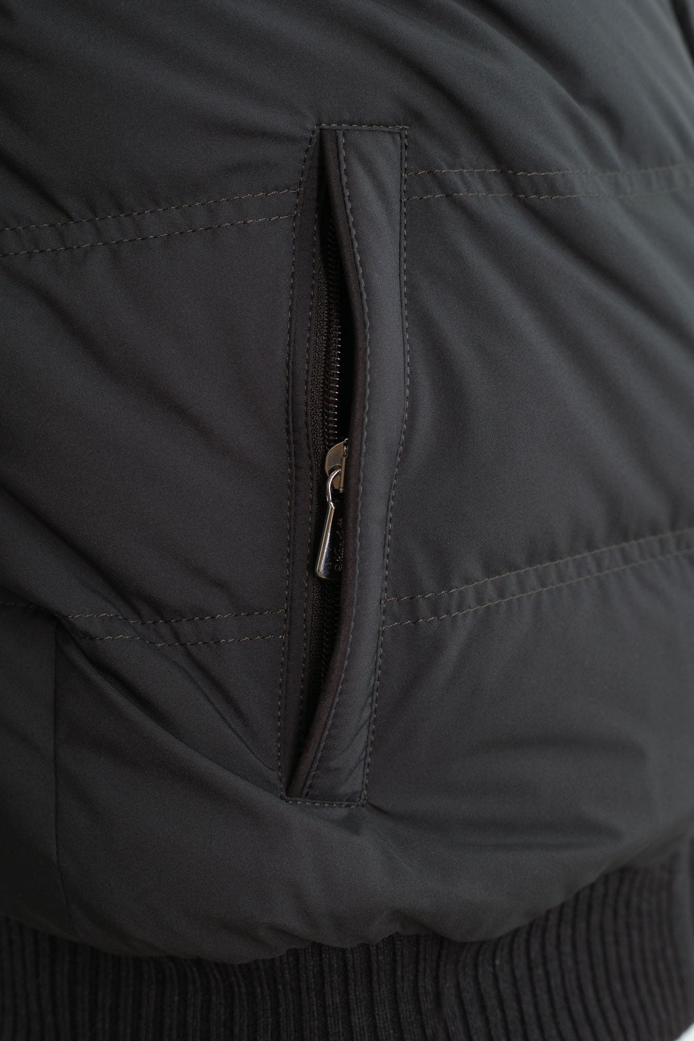 Piumino Corto Superlight Cappuccio Testa Moro