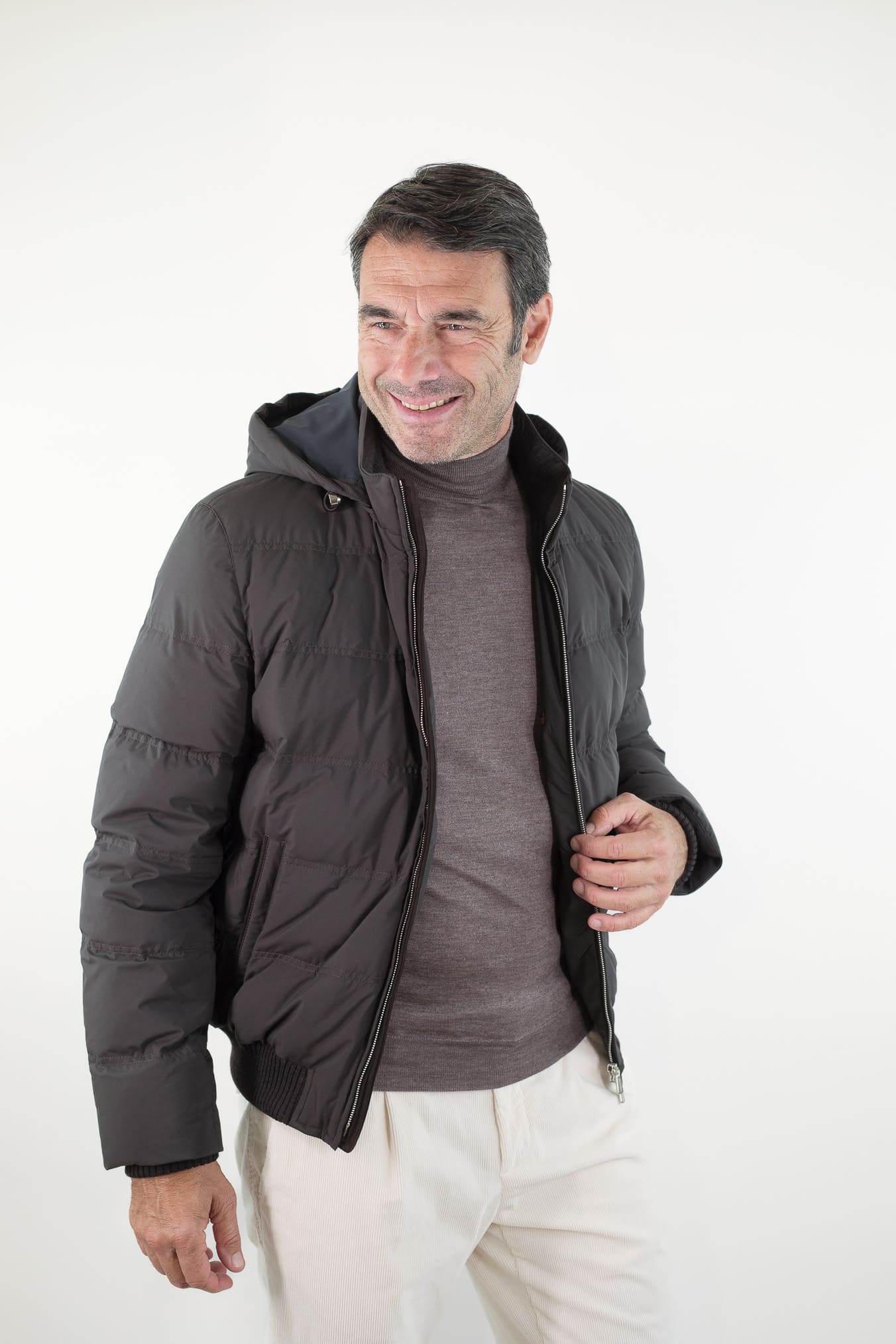 Piumino Corto Superlight Cappuccio Testa Moro