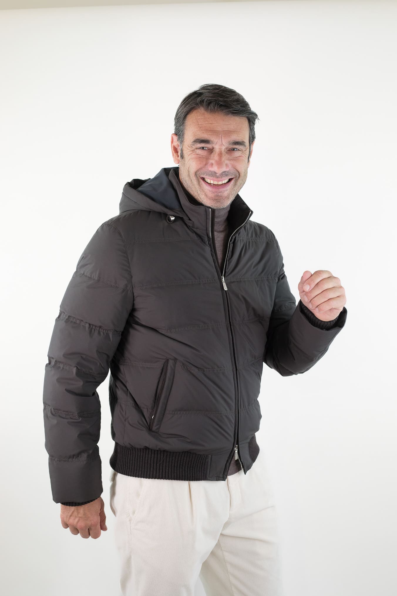 Piumino Corto Superlight Cappuccio Testa Moro