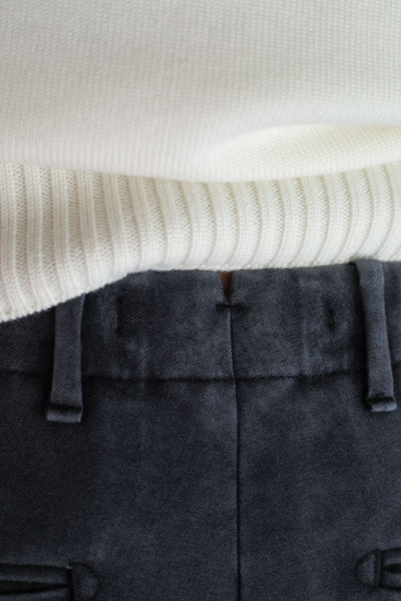 MYTHS Pantaloni in Lana Lavata Blu Scuro