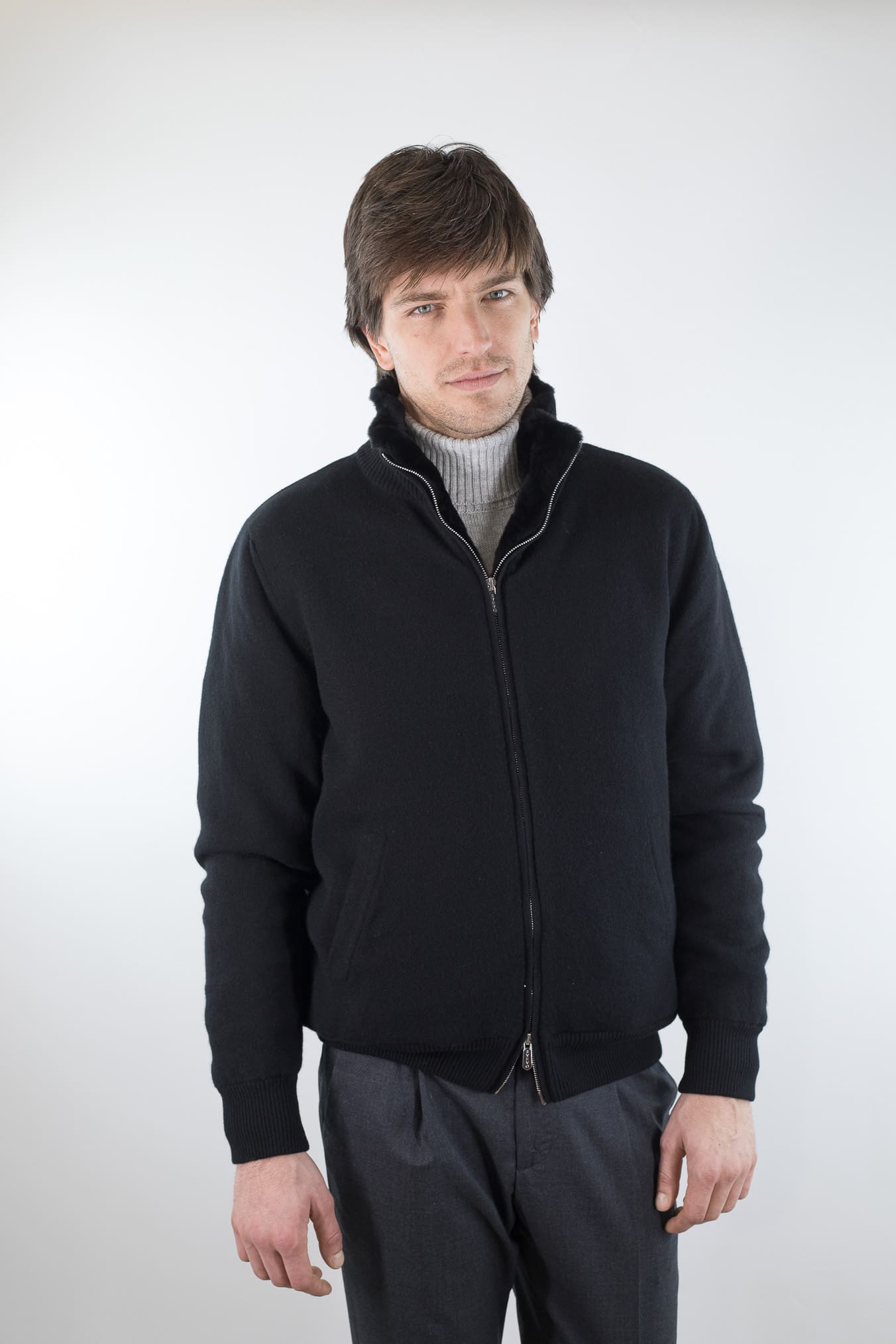 SVEVO PARMA Bomber Maglia Cashmere Castorino Nero