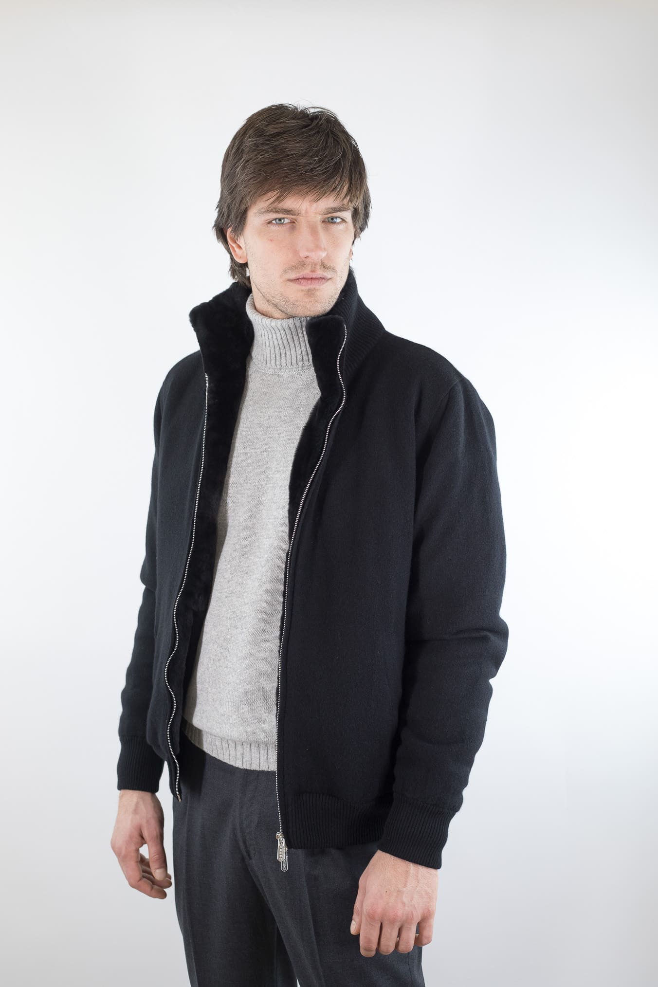 SVEVO PARMA Bomber Maglia Cashmere Castorino Nero