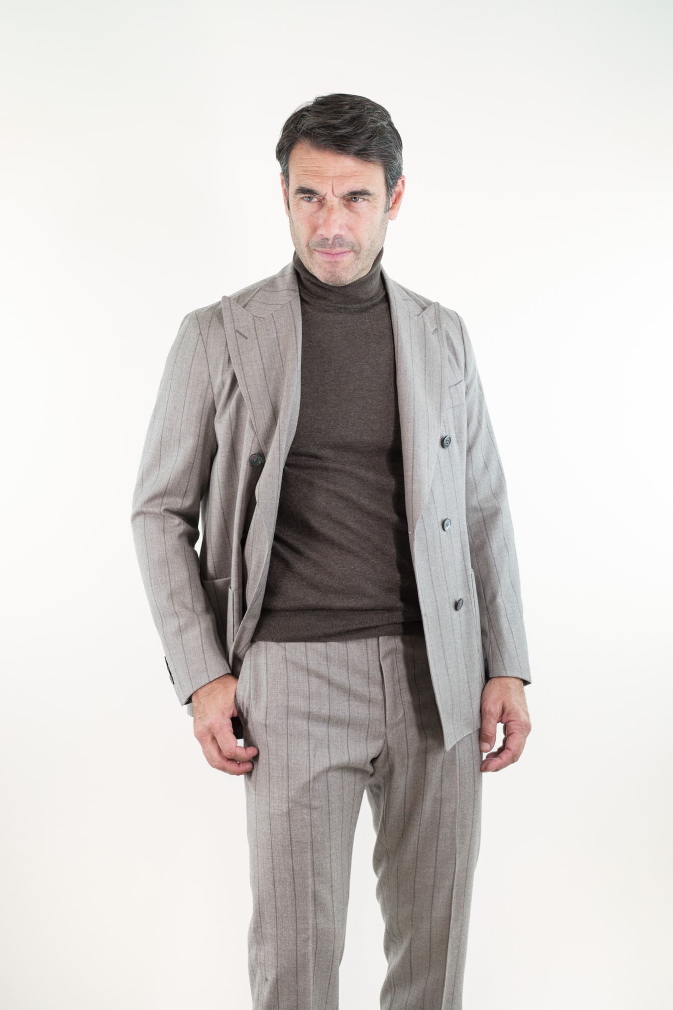 TOMBOLINI Abito Doppiopetto Gessato "Zero Gravity" Tortora